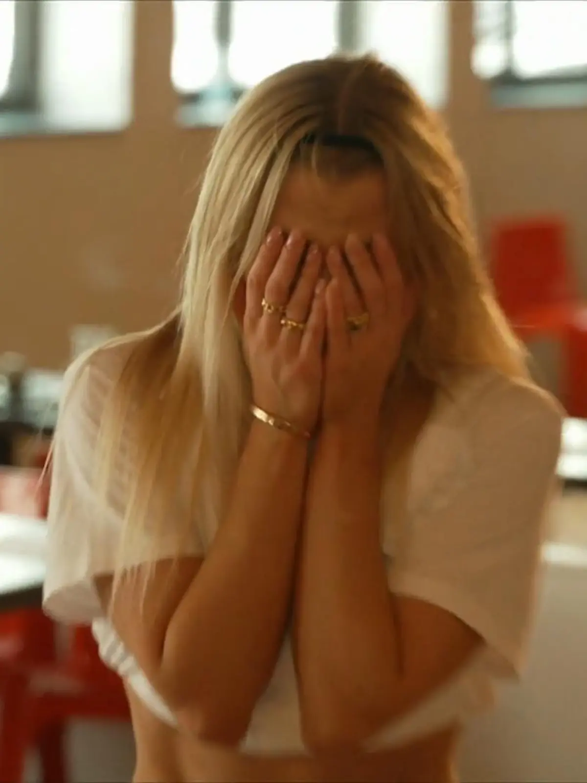 Bild zu: "Valentina Pahde bricht im Training in Tränen aus"
