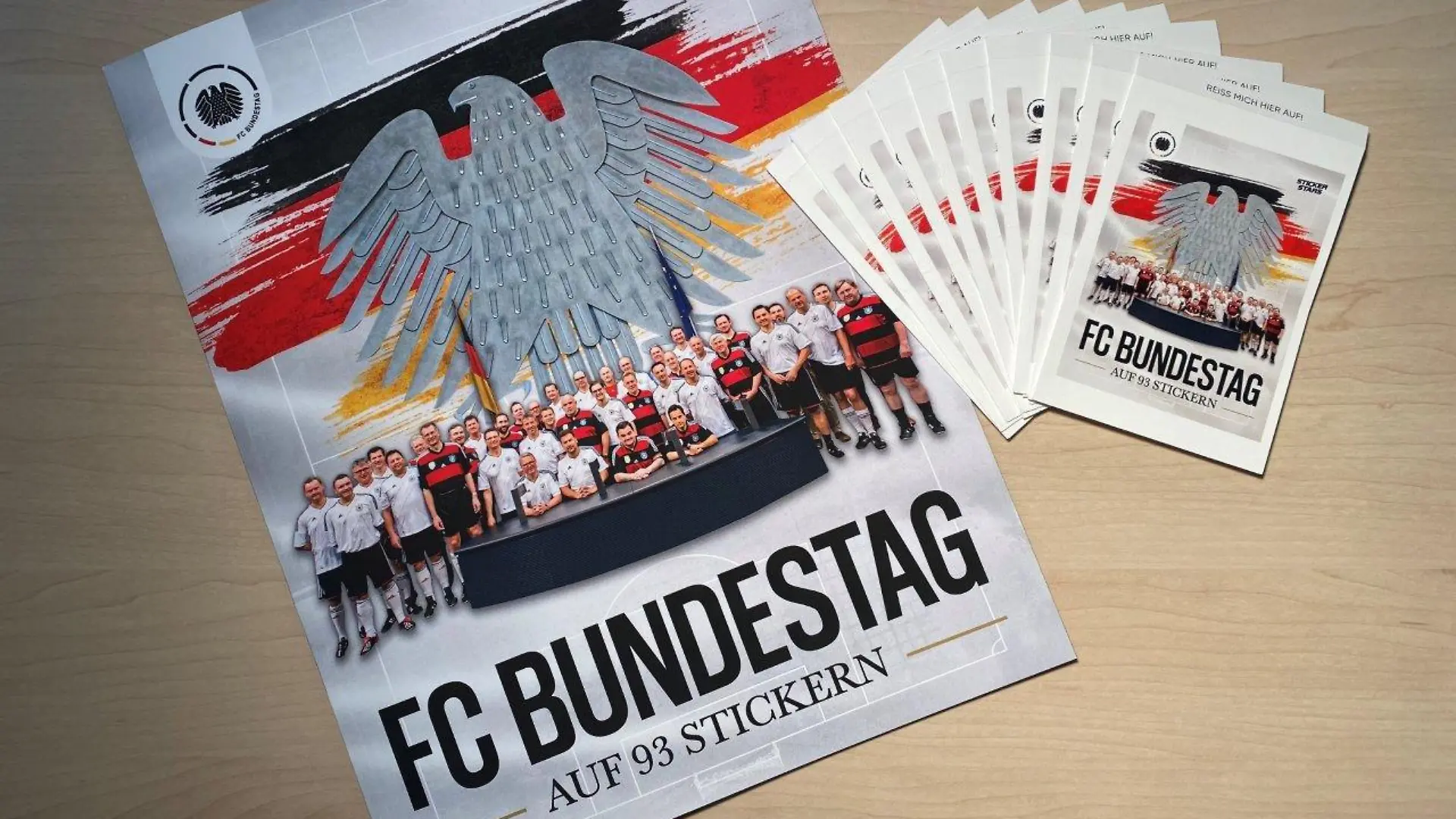 HANDOUT - 18.05.2021, Berlin: Zahlreiche Bundestagsabgeordnete gibt es ab sofort in Stickerform samt Sammelalbum. Der FC Bundestag, in dem viele Parlamentarier spielen, hat nach Angaben des Kapitäns und CDU/CSU-Abgeordneten Fritz Güntzler ein eigenes Stickerheft herausgebracht. (zu dpa: FC Bundestag bekommt eigenes Stickeralbum ) Foto: Liz Oys/FC Bundestag/dpa - ACHTUNG: Nur zur redaktionellen Verwendung im Zusammenhang mit der aktuellen Berichterstattung über das Stickeralbum des FC Bundestag und nur mit vollständiger Nennung des vorstehenden Credits +++ dpa-Bildfunk +++