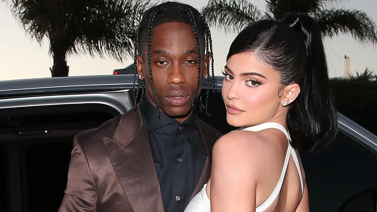 Kylie Jenner, Travis Scott and Stormi Webster turn on the glam at the 'Look Mom I can Fly' Premiere in Santa Monica, CA.
Pictured: KYLIE JENNER,TRAVIS SCOTT AND STORMI WEBSTER
Ref: SPL5111325 270819 NON-EXCLUSIVE
Picture by: SPW / SplashNews.com
Splash News and Pictures
Los Angeles: 310-821-2666
New York: 212-619-2666
London: 0207 644 7656
Milan: +39 02 56567623
photodesk@splashnews.com
World Rights,