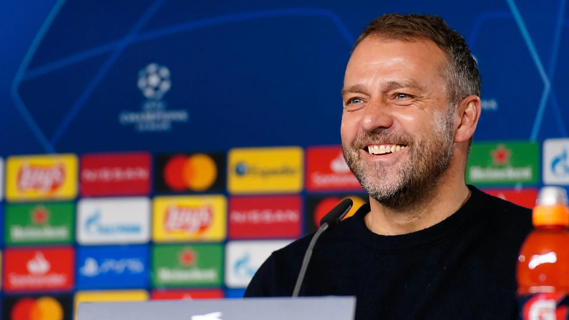 Sport Themen der Woche KW14 Sport Bilder des Tages Pressekonferenz FC Bayern München - Trainer Hansi Flick - Poolfoto *** Press conference FC Bayern Munich coach Hansi Flick Pool photo