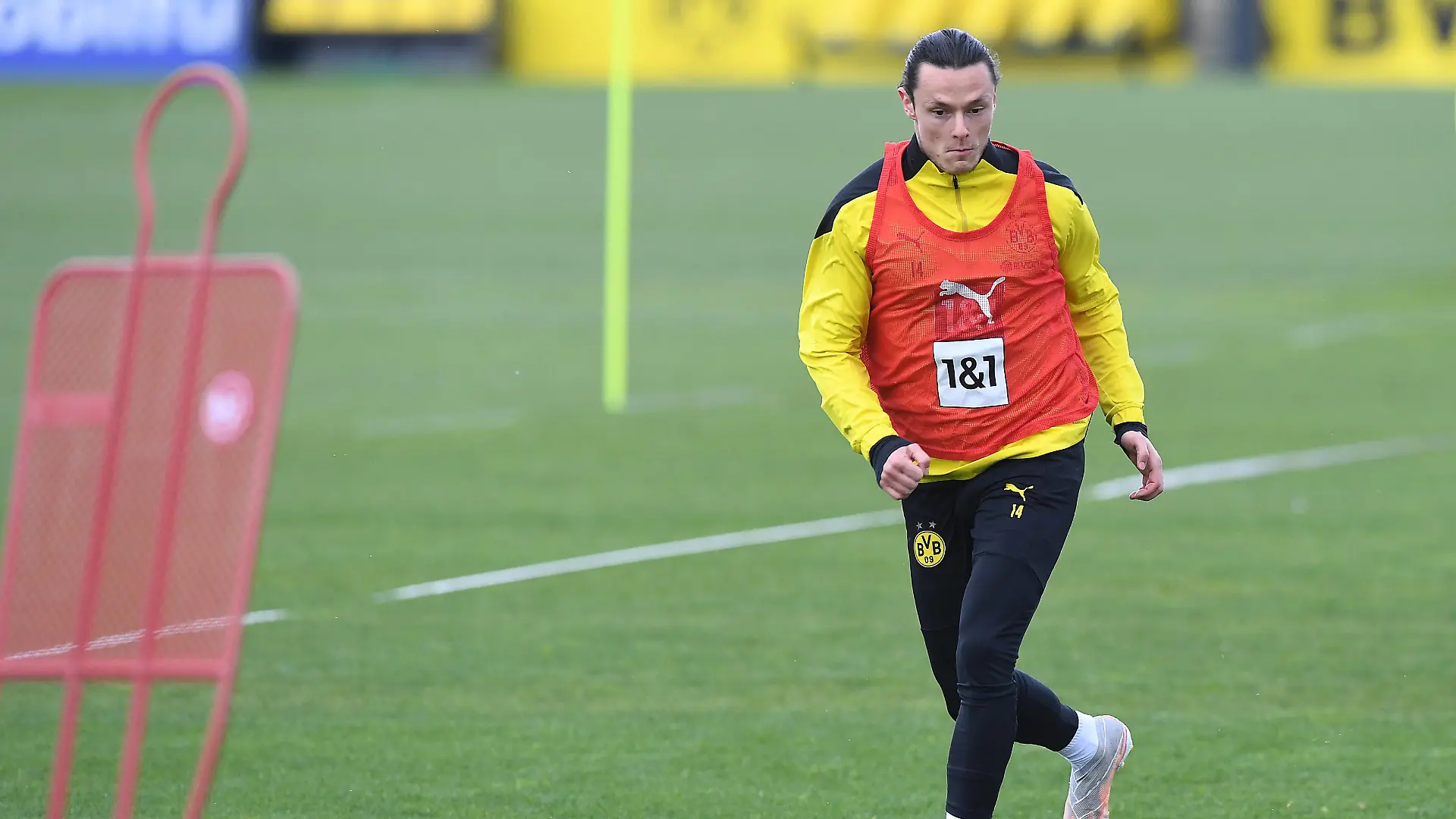 Fußball 1. Bundesliga Training Borussia Dortmund am 04.05.2021 auf dem Trainingsgelände Hohenbuschei in Dortmund Nico Schulz Dortmund *** Football 1 Bundesliga training Borussia Dortmund on 04 05 2021 at the training ground Hohenbuschei in Dortmund Nico Schulz Dortmund xRx