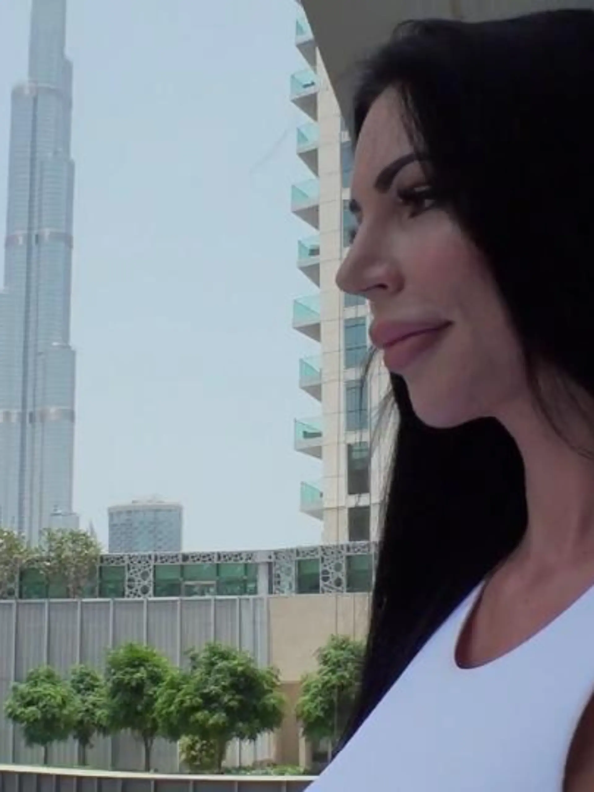 Die Frankfurter Influencerin Yvonne Bar ist nach Dubai ausgewandert, zwar vermisst sie einige kulinarische Spezialitäten aus der Heimat, aber beruflich hat sich der Schritt gelohnt. In fünf Monaten hat sie ihre Followerzahl von 1,3 Millionen auf 2,1 Millionen hochgeschraubt. Sie ist jetzt auf Instagram erfolgreicher als Daniela Katzenberger.