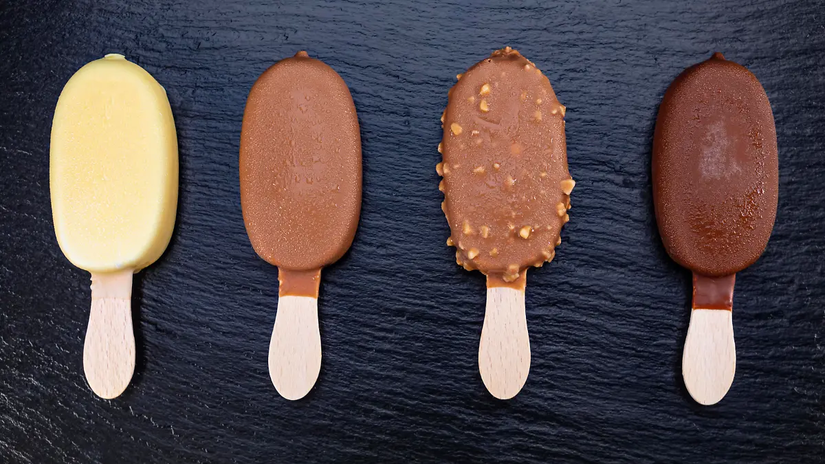 speiseeis;eis am stiel;milcheis;Bildverwendung nur mit Urhebervermerk: manaemedia/Shotshop/picture alliance. Keine Exlusivverkäufe möglich.