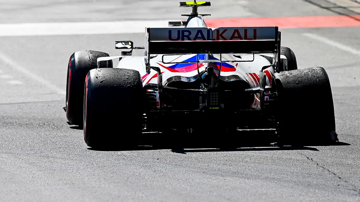 Mick Schumacher ramponierte sich im 2. Monaco-Training den rechten Hinterreifen