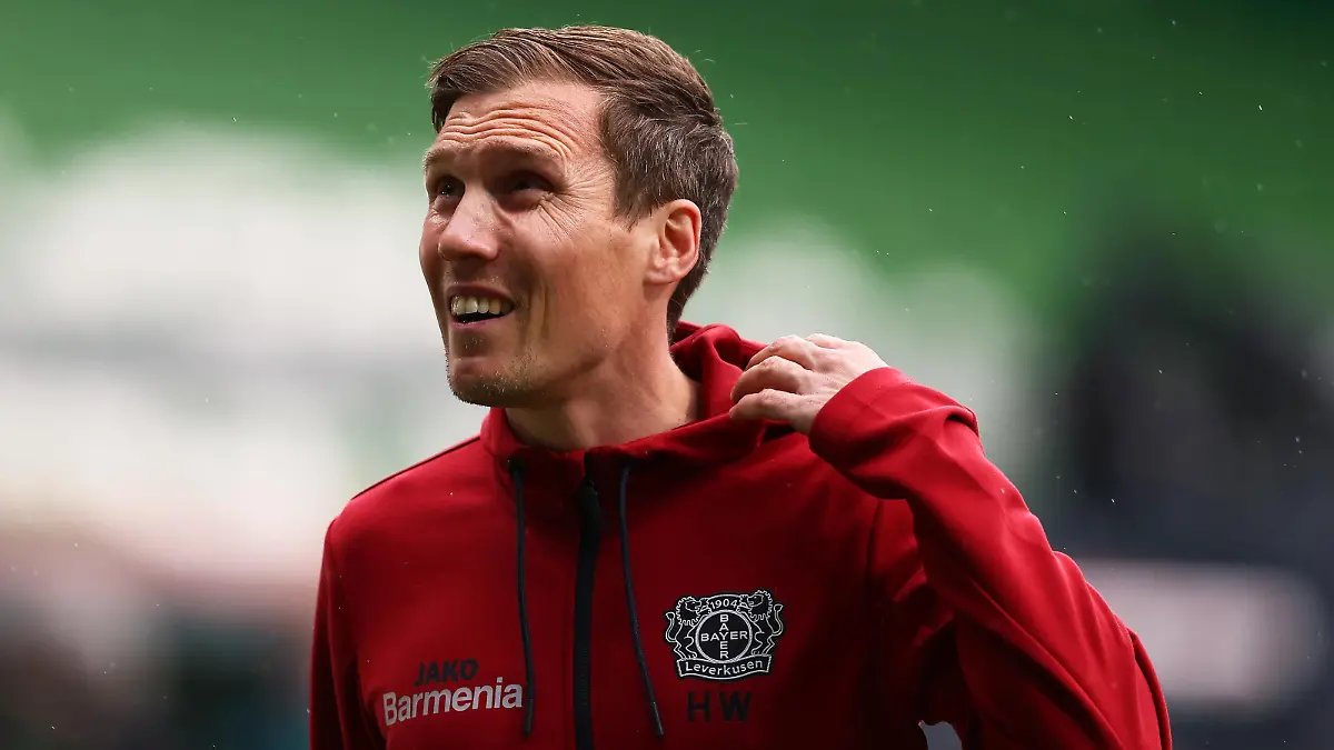BREMEN, GERMANY - MAY 08: Hannes Wolf, Head Coach of Bayer Leverkusen reacts following the Bundesliga match between SV Werder Bremen and Bayer 04 Leverkusen at Wohninvest Weserstadion on May 08, 2021 in Bremen, Germany. Sporting stadiums around Germany remain under strict restrictions due to the Coronavirus Pandemic as Government social distancing laws prohibit fans inside venues resulting in games being played behind closed doors. (Photo by Martin Rose/Getty Images)