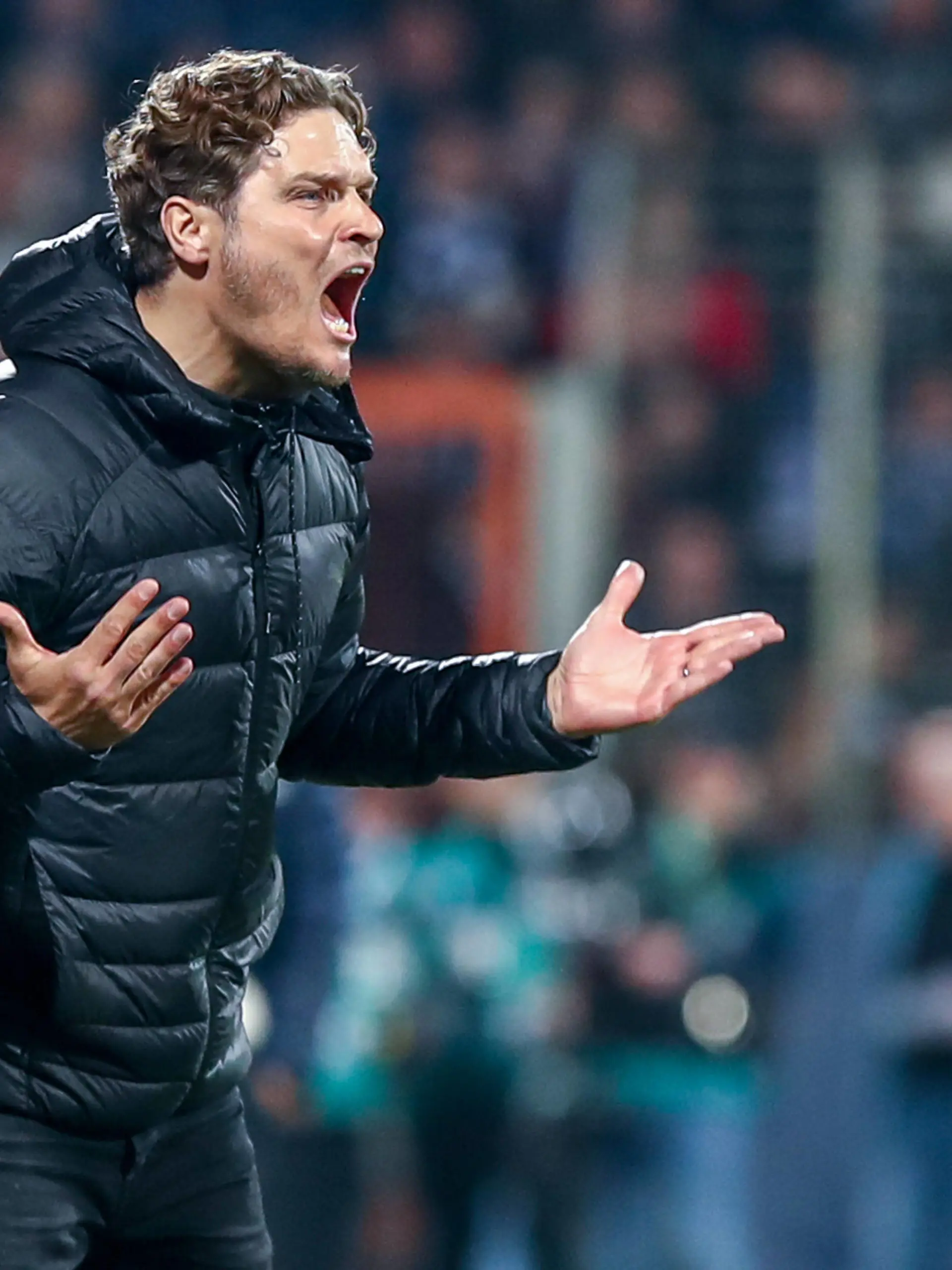 Sport Bilder des Tages Edin Terzic Borussia Dortmund / BVB, Chef-Trainer unzufrieden, enttäuscht / enttaeuscht, gestikuliert, Gestik, GER, VfL Bochum 1848 vs. Borussia Dortmund / BVB, Fussball, 1. Bundesliga, 30. Spieltag, Spielzeit 2022/2023, 28.04.2023, DFB/DFL regulations prohibit any use of photographs as image sequences and/or quasi-video., GER, VfL Bochum 1848 vs. Borussia Dortmund / BVB, Fussball, 1. Bundesliga, 30. Spieltag, Spielzeit 2022/2023, 28.04.2023, DFB/DFL regulations prohibit any use of photographs as image sequences and/or quasi-video., Foto: Eibner-Pressefoto/Gabriel Boia Bochum *** Edin Terzic Borussia Dortmund BVB, head coach dissatisfied, disappointed disappointed, gestures, gestures, GER, VfL Bochum 1848 vs Borussia Dortmund BVB, Football, 1 Bundesliga, 30 Spieltag, Spielzeit 2022 2023, 28 04 2023, DFB DFL regulations prohibit any use of photographs as image sequences and or quasi video , GER, VfL Bochum 1848 vs Borussia Dortmund BVB, Football, 1 Bundesliga, 30 Spieltag, Spielzeit 2022 2023, 28 04 2023, DFB DFL regulations prohibit any use of photographs as image sequences and or quasi video , Foto Eibner Pressefoto Gabriel Boia Bochum Copyright: xGabrielxBoiax EP_EER