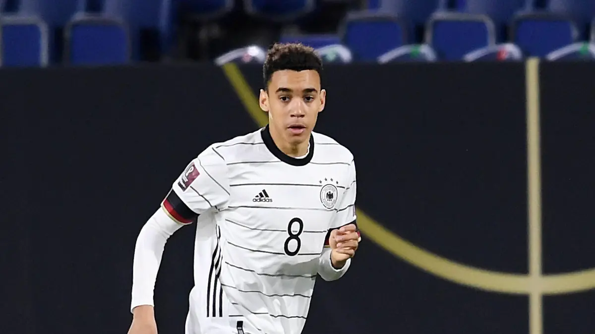  FUSSBALL INTERNATIONAL QUALIFIKATION WM 2022 Katar in Duisburg Gruppe J Deutschland - Nordmazedonien 31.03.2031 Jamal Musiala Deutschland am Ball *** FOOTBALL INTERNATIONAL QUALIFICATION World Cup 2022 Qatar in Duisburg Group J Germany North Macedonia 31 03 2031 Jamal Musiala Germany on the ball