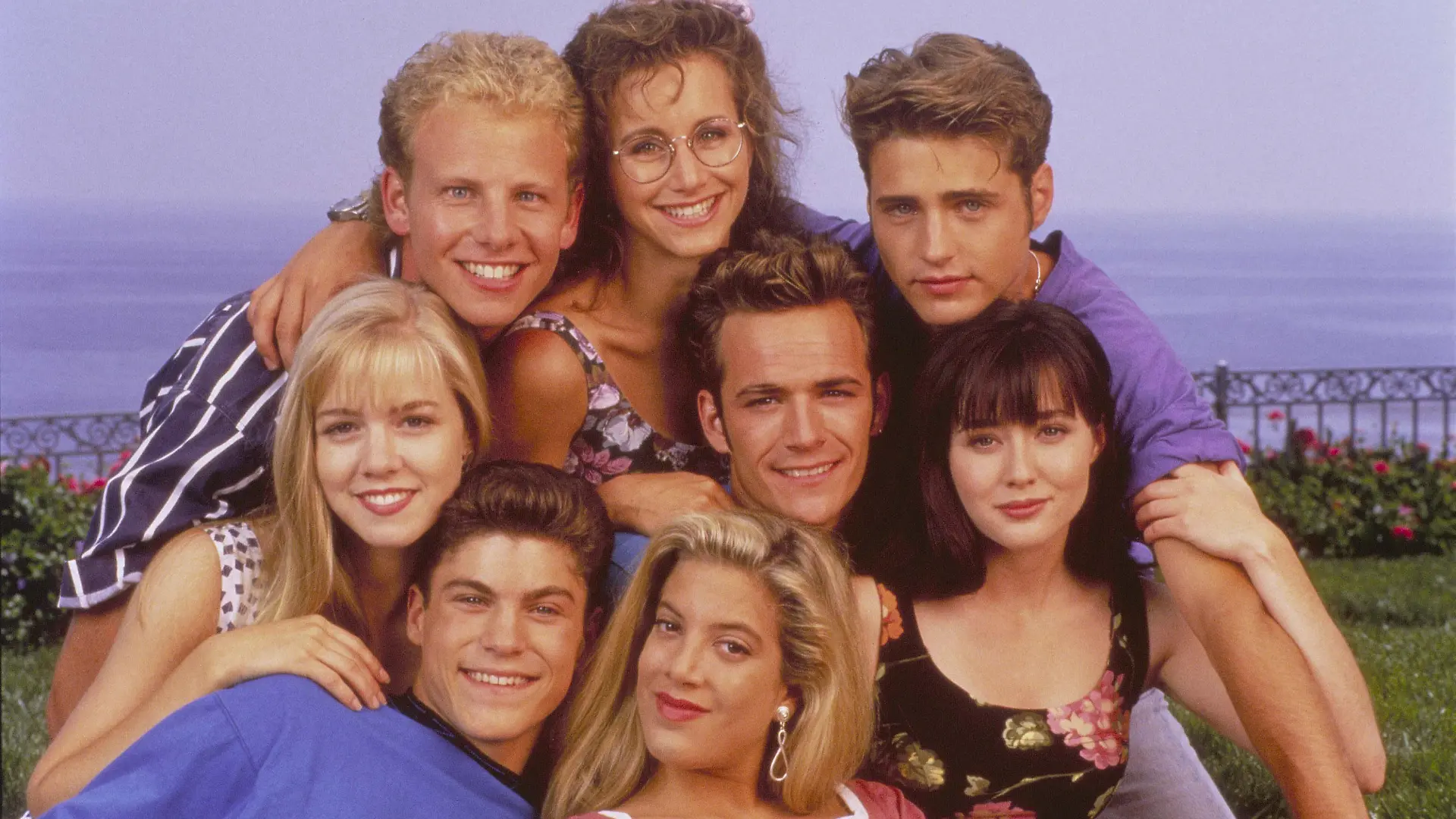 Gabrielle Carteris (as Andrea Zuckerman), Jason Priestly (as Brandon Walsh), Shannen Doherty (as Brenda Walsh), Luke Perry (as Dylan McKay), Tori Spelling (as Donna Martin), Brian Austin Green (as David Silver), Jennie Garth (as Kelly Taylor), Ian Ziering (as Steve Sanders) Beverly Hills 90210 (FOX) in the early days1990-1994Supplied by WENNThis is a PR photo. WENN does not claim any Copyright or License in the attached material. Fees charged by WENN are for WENN's services only, and do not, nor are they intended to, convey to the user any ownership of Copyright or License in the material. By publishing this material, the user expressly agrees to indemnify and to hold WENN harmless from any claims, demands, or causes of action arising out of or connected in any way with user's publication of the material.