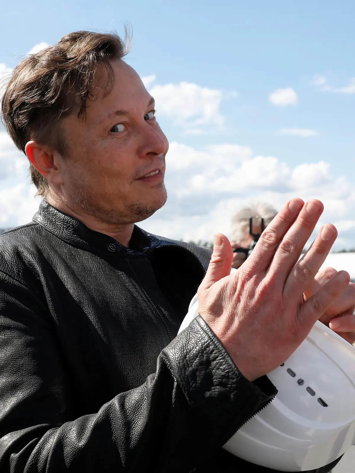 SpaceX founder and Tesla CEO Elon Musk visits the construction site of Tesla's gigafactory in Gruenheide, near Berlin, Germany, May 17, 2021. REUTERS/Michele Tantussi