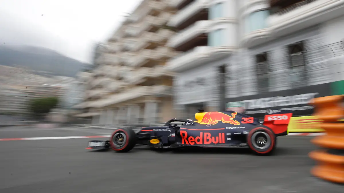 23.05.2019, Monaco: Motorsport: Formel-1-Weltmeisterschaft, Grand Prix von Monaco, 1. Freies Training: Max Verstappen aus Belgien vom Team Red Bull Racing in Aktion während des Trainings. Der Große Preis von Monaco findet am 26.05.2019 statt. Foto: Luca Bruno/AP/dpa +++ dpa-Bildfunk +++
