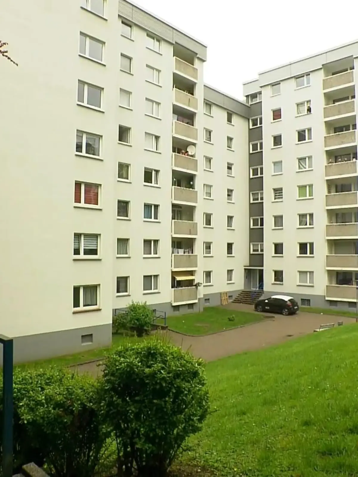 Bild zu: "Häuser in Velbert unter Quarantäne"