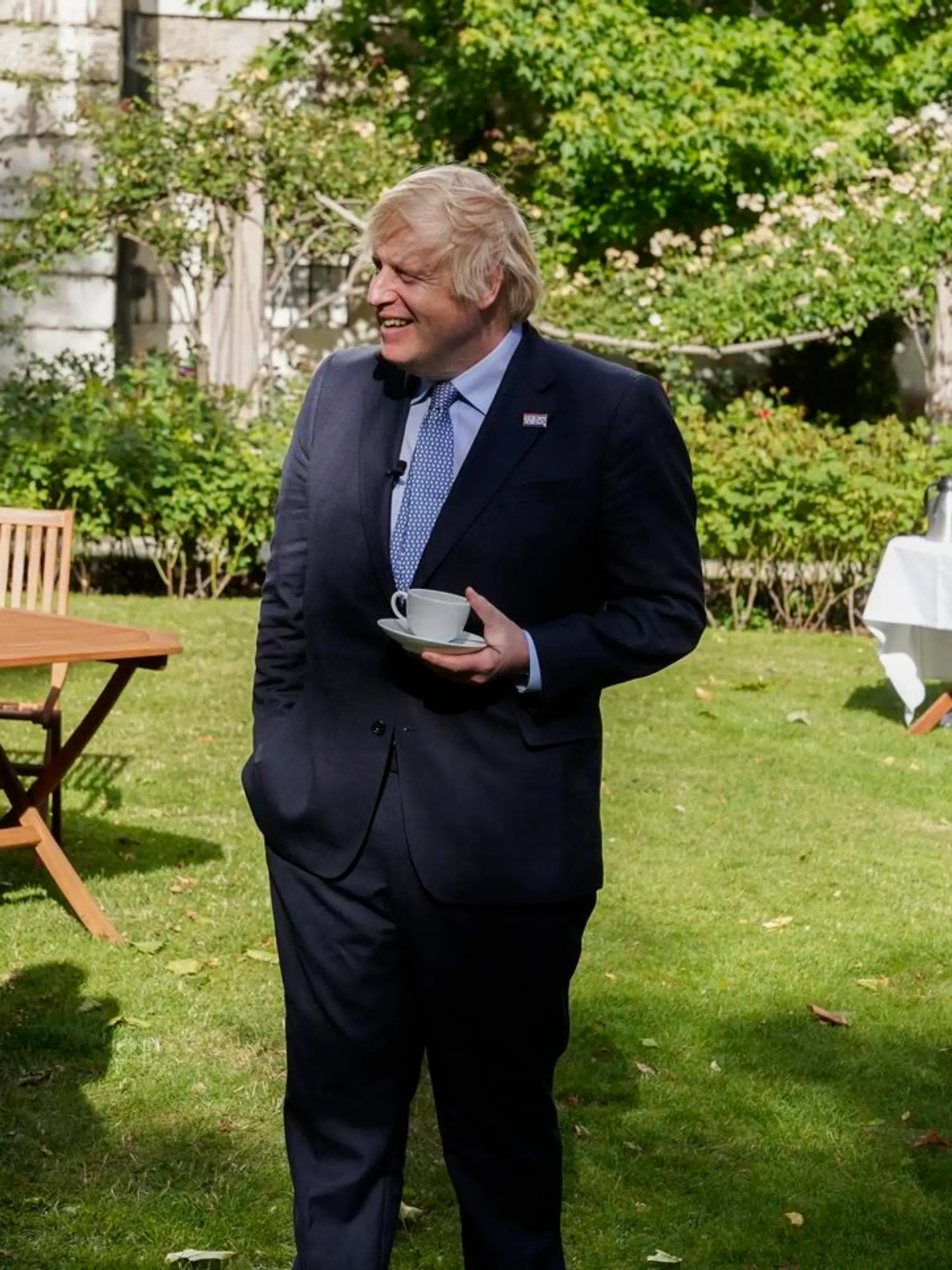 05/07/2020. London, United Kingdom. Boris Johnson Celebrates the 72nd Anniversary of the NHS . The Prime Minister Boris Johnson talks to the NHS staff that cared for him while he was in Intensive Care with Covid-19 at St Thomas Hospital Director of Infection and consultant Nick Price and  Ward Sister Jenny McGee, as the NHS celebrates it’s 72nd anniversary.