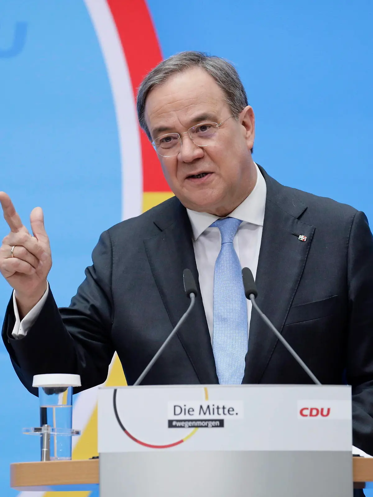  03.05.2021, Berlin, Deutschland - Foto: Pressekonferenz mit dem CDU-Parteivorsitzenden und Kanzlerkandidaten Ministerpraesident Armin Laschet in der CDU-Parteizentrale in Berlin. *** 03 05 2021, Berlin, Germany Photo Press Conference with CDU Party Chairman and Chancellor Candidate State Premier Armin Laschet at the CDU Party Headquarters in Berlin