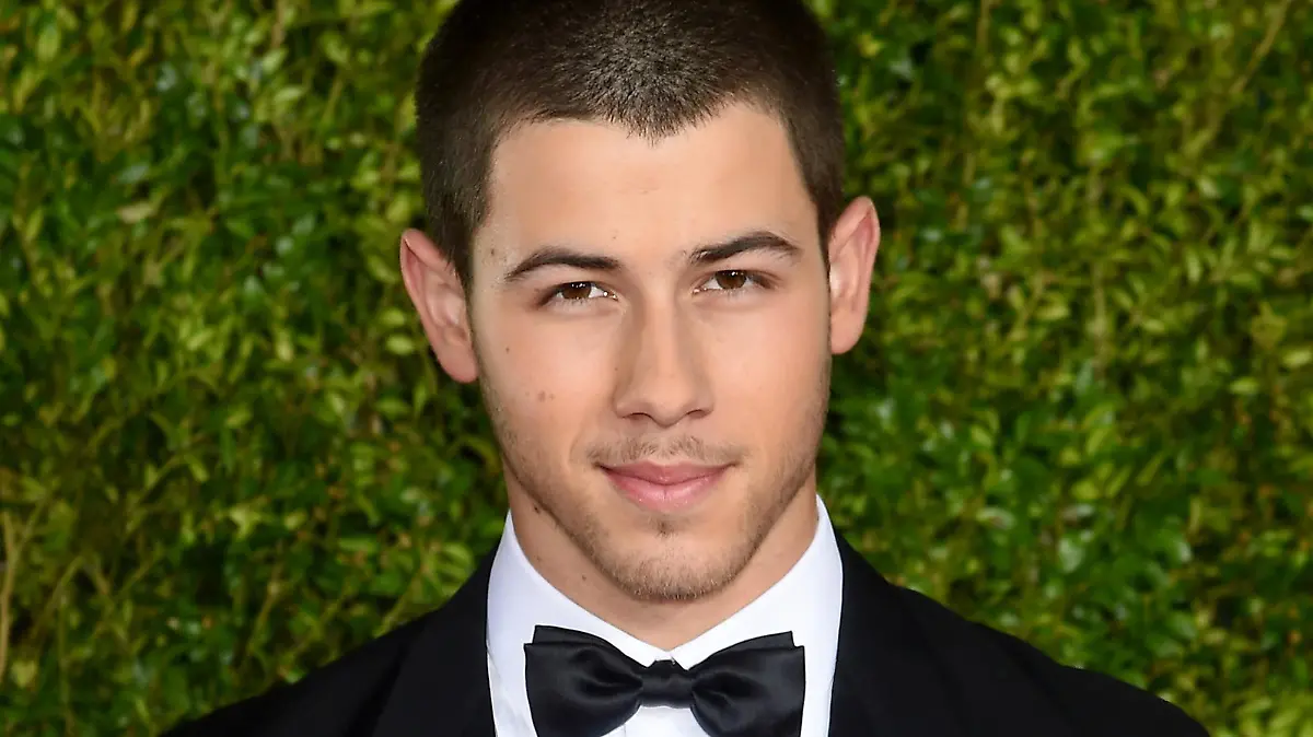 NEW YORK, NY - JUNE 07: Nick Jonas attends the 2015 Tony Awards at Radio City Music Hall on June 7, 2015 in New York City. (Photo by Dimitrios Kambouris/Getty Images for Tony Awards Productions)