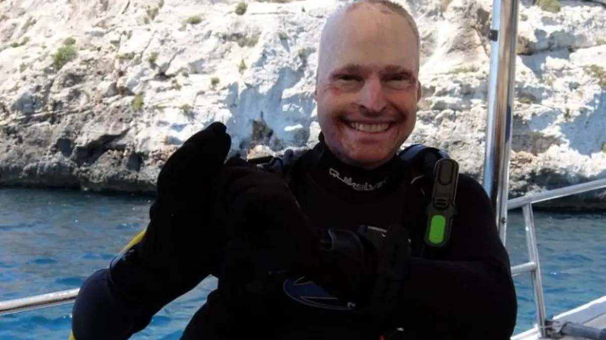 Der ehemalige SAS-Soldat Jamie Hull beim Tauchen.