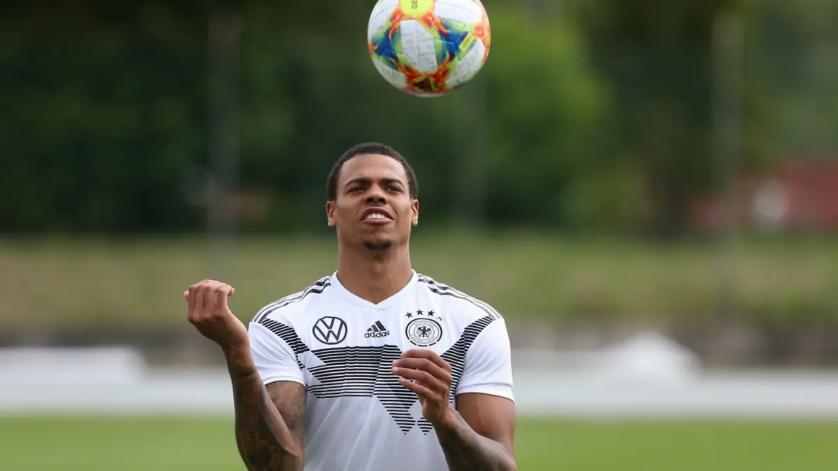 15.06.2019, Italien, Fagagna: Fußball, U21 Männer, EM: Training Deutschland. Spieler Lukas Nmecha spielt den Ball. Deutschland trifft in der U21-Europameisterschaft am 17.06. auf Dänemark. Foto: Cézaro De Luca/dpa +++ dpa-Bildfunk +++