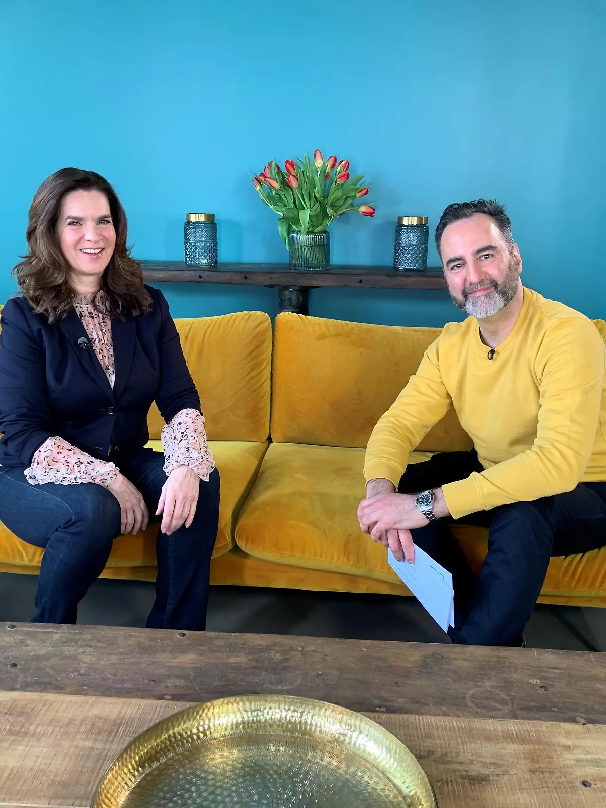 Katarina Witt stellt sich bei "Ein Promi ein Joker" den Fragen von David Modjarad.