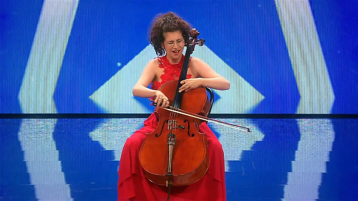 Trifft Rosa auch den richtigen Ton? Cello trifft Gesang