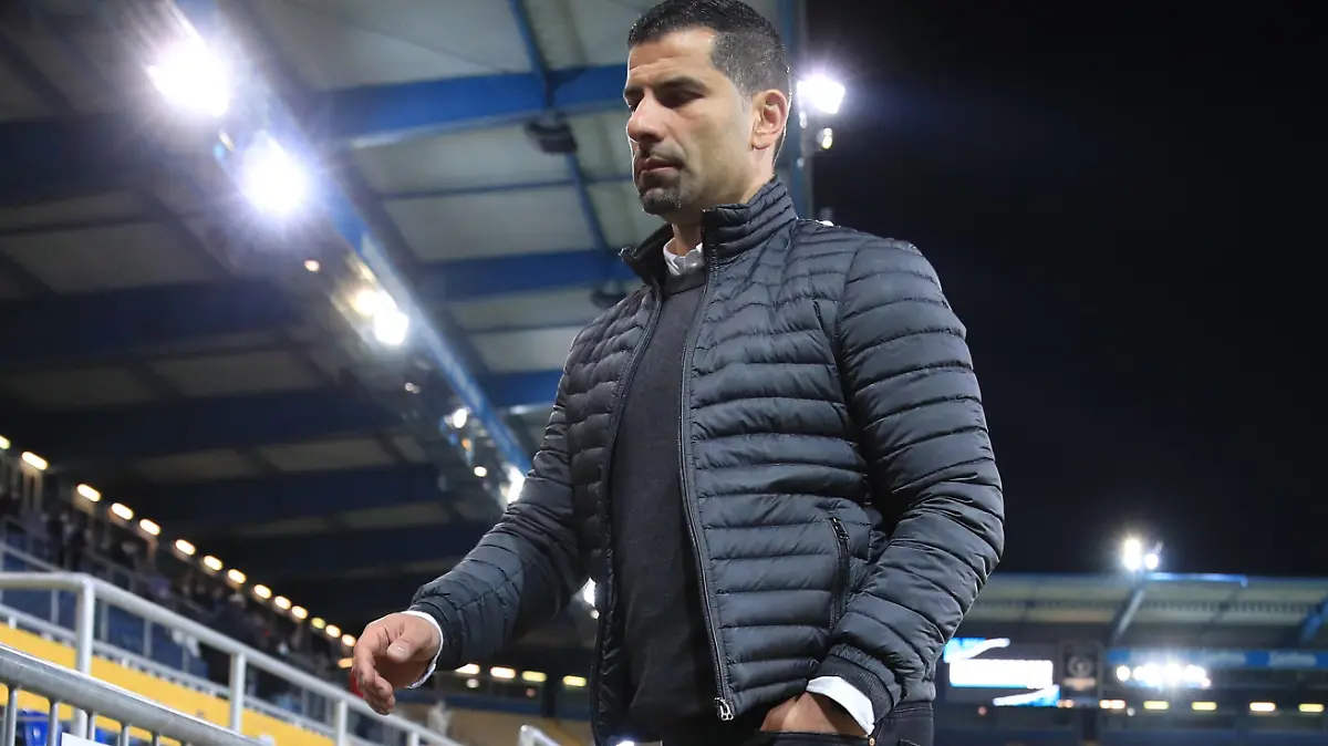 Soccer Football - Bundesliga - Arminia Bielefeld v Schalke 04 - Bielefelder Alm, Bielefeld, Germany - April 20, 2021 Schalke 04 coach Dimitrios Grammozis looks dejected after being relegated from the Bundesliga Pool via REUTERS/Wolfgang Rattay DFL regulations prohibit any use of photographs as image sequences and/or quasi-video.