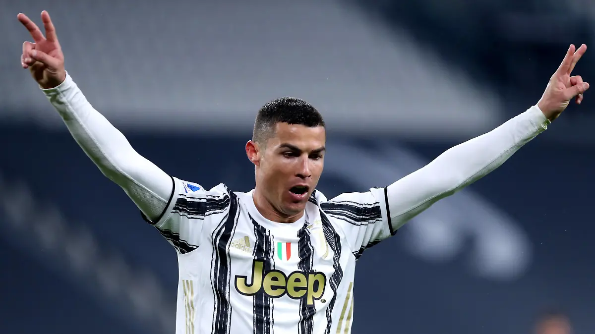 Cristiano Ronaldo of Juventus Fc celebrate after scoring a goal during the Serie A match between Juventus FC and Udinese Calcio at Allianz Stadium Turin Italy on 03 January 2021. Turin Allianz Stadium Turin Italy Copyright: xMarcoxCanonierox SP24-0460