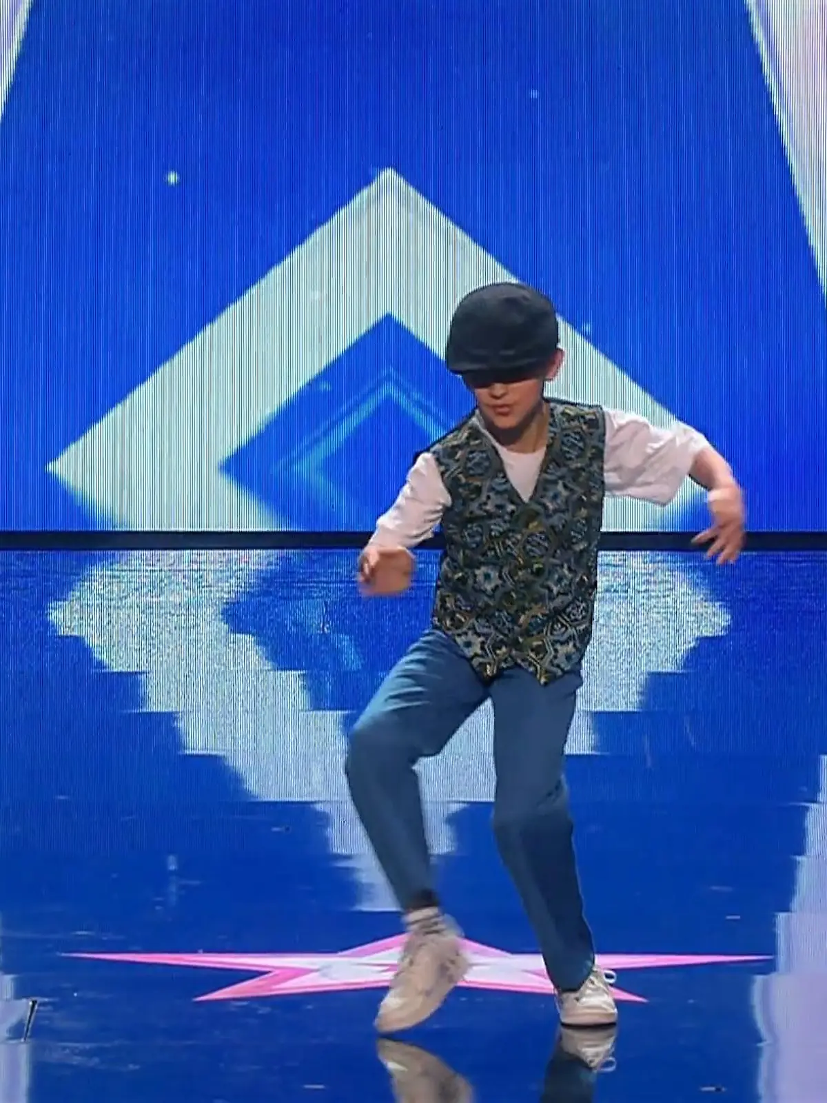 Bild zu: "Damon begeistert mit Popping"