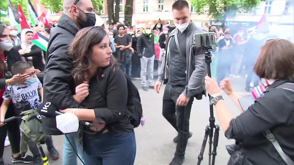 RTL-Team auf Demonstration angegriffen