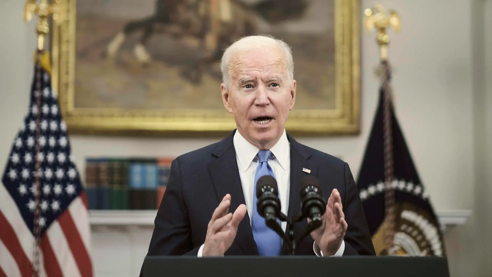 May 13, 2021, Washington, District of Columbia, USA: United States President Joe Biden speaks about the Colonial Pipeline hacking incident, in the Roosevelt Room at the White House in Washington, D.C., on May 13, 2021. The company announced that the pipeline was restarting, but supply to gas stations may take several days to return to normal Washington USA - ZUMAs152 20210513_zaa_s152_162 Copyright: xT.J.xKirkpatrickx