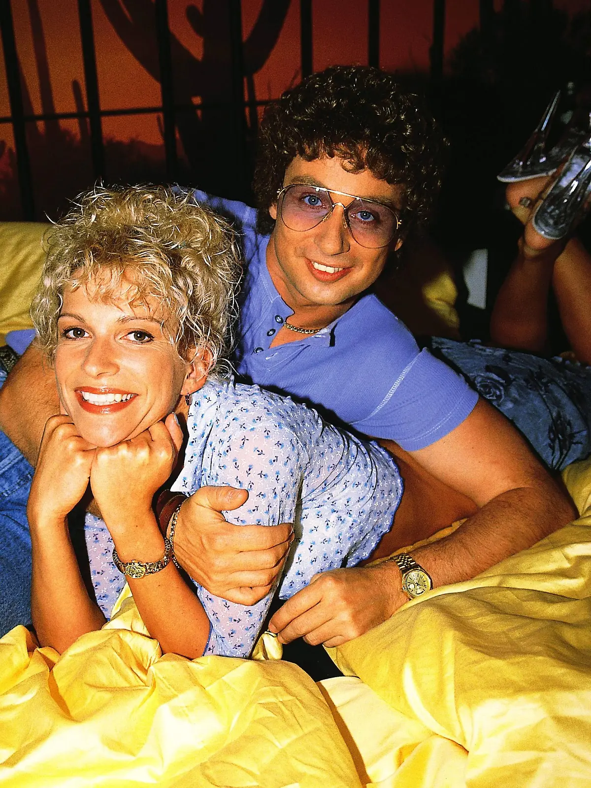 Atze (Atze Schröder) und Biene (Heike Kloss)