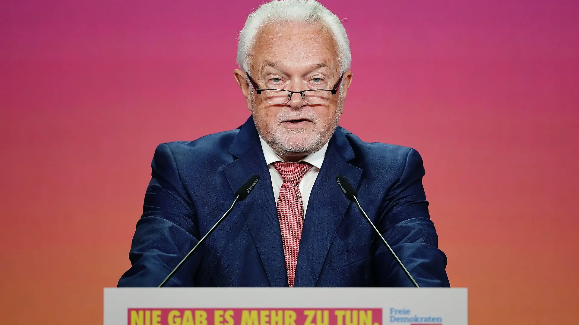 14.05.2021, Berlin: Wolfgang Kubicki, stellvertretender FDP-Parteivorsitzender und Bundesratsvizepräsident spricht zur Eröffnung beim Bundesparteitag der FDP. Der dreitägige Parteitag wird Coronabedingt ohne Delegierte vor Ort in digitaler Form durchgeführt. Foto: Michael Kappeler/dpa +++ dpa-Bildfunk +++