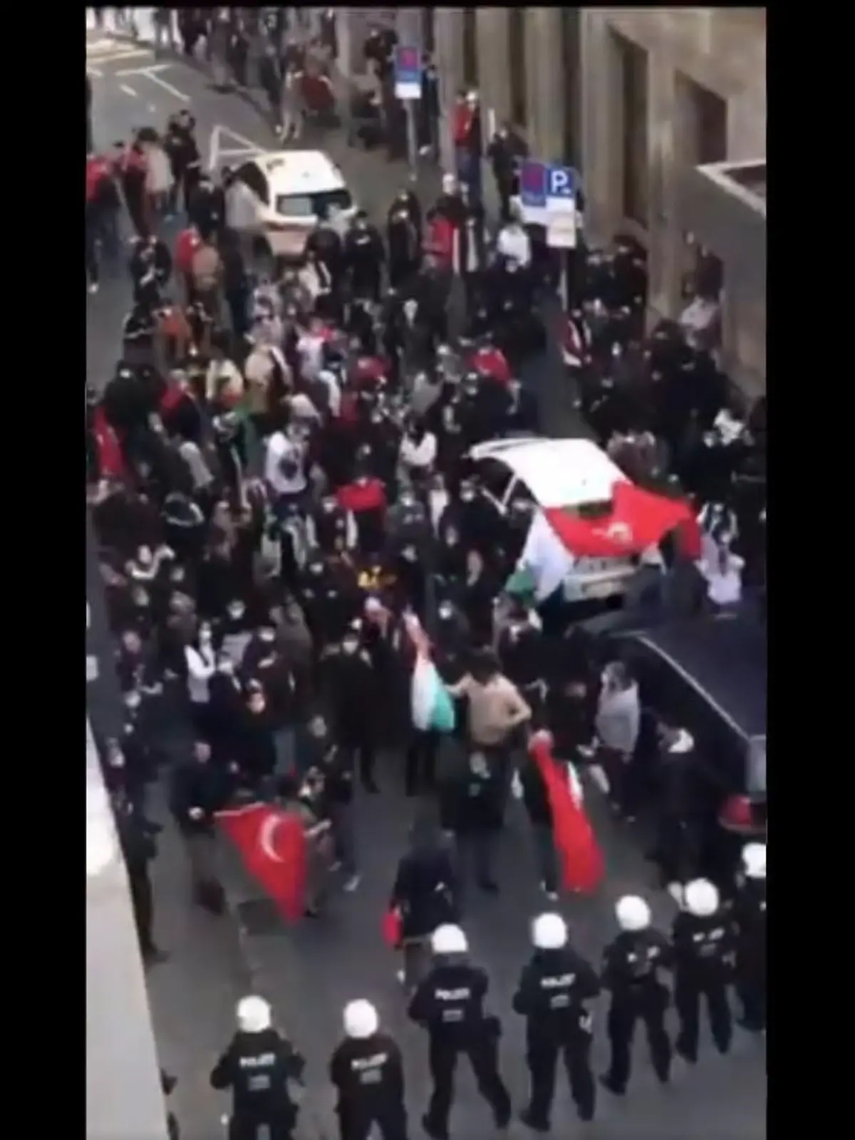 In Gelsenkirchen riefen pro palästinensische Demonstranten antisemitische Parolen.