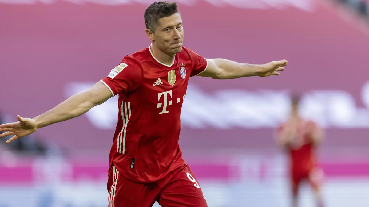 Bayern München - Borussia Mönchengladbach Torjubel: Robert Lewandowski Muenchen Bayern München - Borussia Mönchengladbach 07.05.2021, Fussball, 1. Bundesliga, Saison 2020/21 Foto: Moritz Müller / Pool Only for Editorial use München Allianz Arena Bayern Deutschland *** Bayern Munich Borussia Mönchengladbach goal celebration Robert Lewandowski Muenchen Bayern Munich Borussia Mönchengladbach 07 05 2021, Football, 1 Bundesliga, season 2020 21 Photo Moritz Müller Pool Only for Editorial use Munich Allianz Arena Bayern Germany Poolfoto MoMue / via Mladen Lackovic ,EDITORIAL USE ONLY