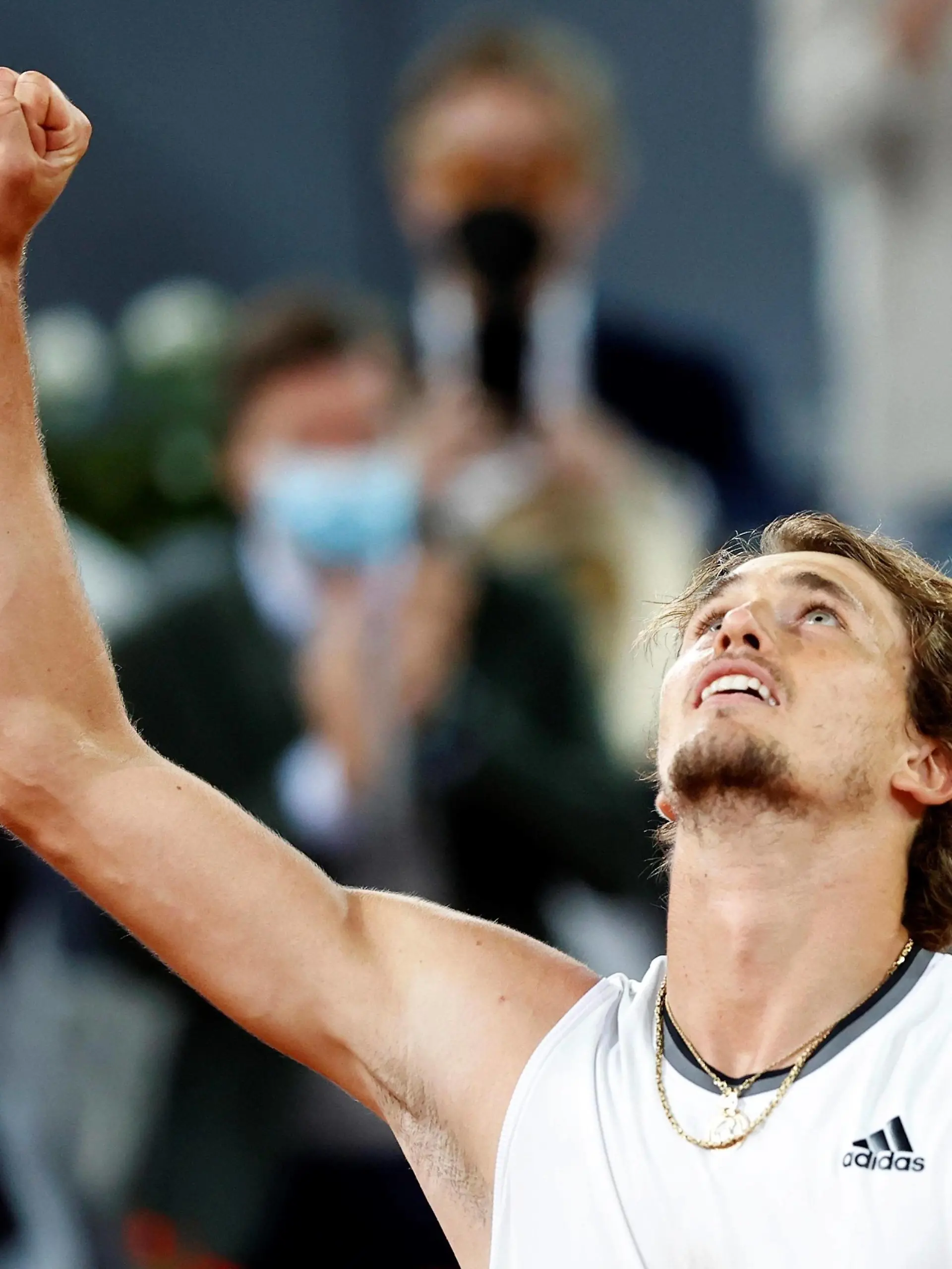  Alexander Zverev of Germany celebrates his victory against Matteo Berrettini of Italy during the men s final at the Mutua Madrid Open tennis tournament in Madrid, Spain, 09 May 2021. Mutua Madrid Open tennis tournament ACHTUNG: NUR REDAKTIONELLE NUTZUNG PUBLICATIONxINxGERxSUIxAUTxONLY Copyright: xChemaxMoyax GRAF3653 20210509-637561953235099569