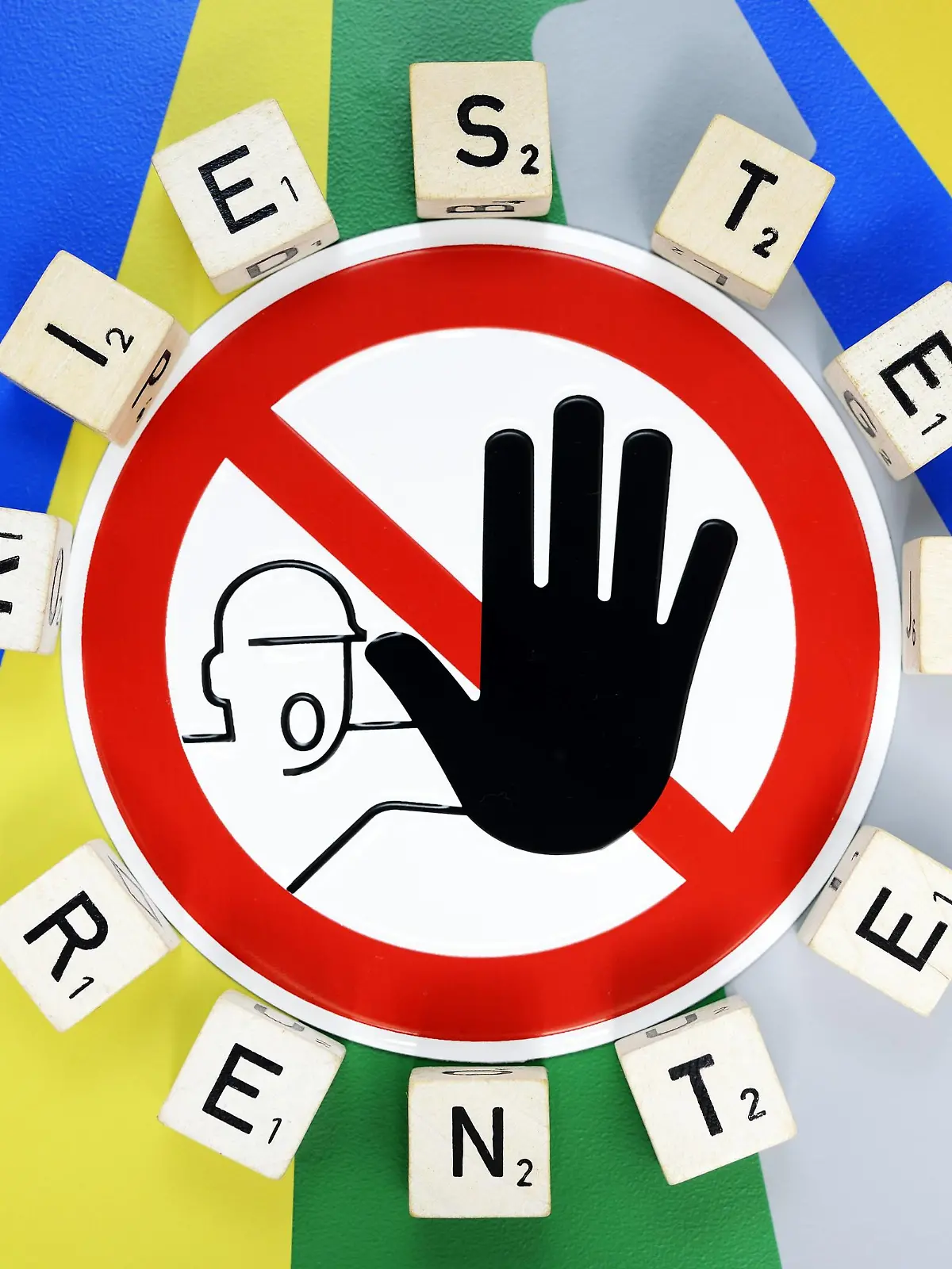 Riester-Rente und Warnschild

Riester Pension and Warning label