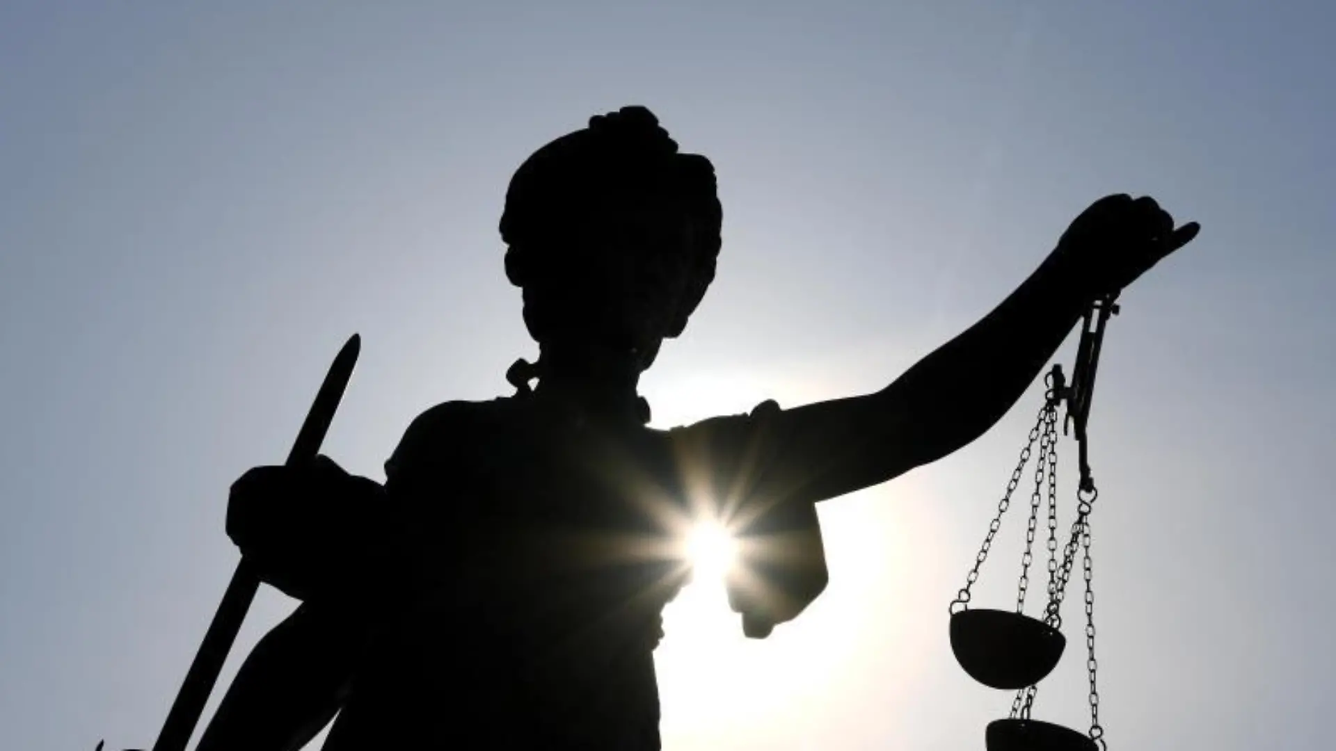 Justitia-Statue