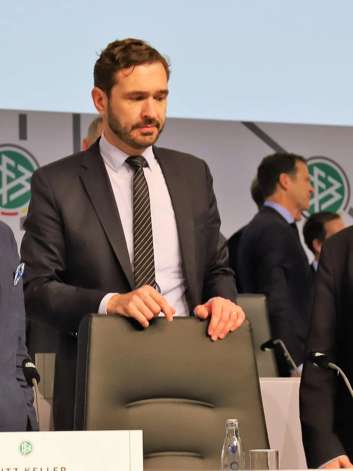 27.09.2019 GER, Frankfurt am Main, Messe Congresscenter DFB-Bundestag 2019 - Der neue DFB-Präsident Friedrich Fritz Walter Keller und DFB-Generalsekretär Dr. Friedrich Curtius mit DFB-Vizepräsident Rainer Koch  27 09 2019 GER, Frankfurt am Main, Messe Congresscenter DFB Bundestag 2019 The new DFB President Friedrich Fritz Walter Keller and DFB Secretary General Dr Friedrich Curtius with DFB Vice-President Rainer Koch 