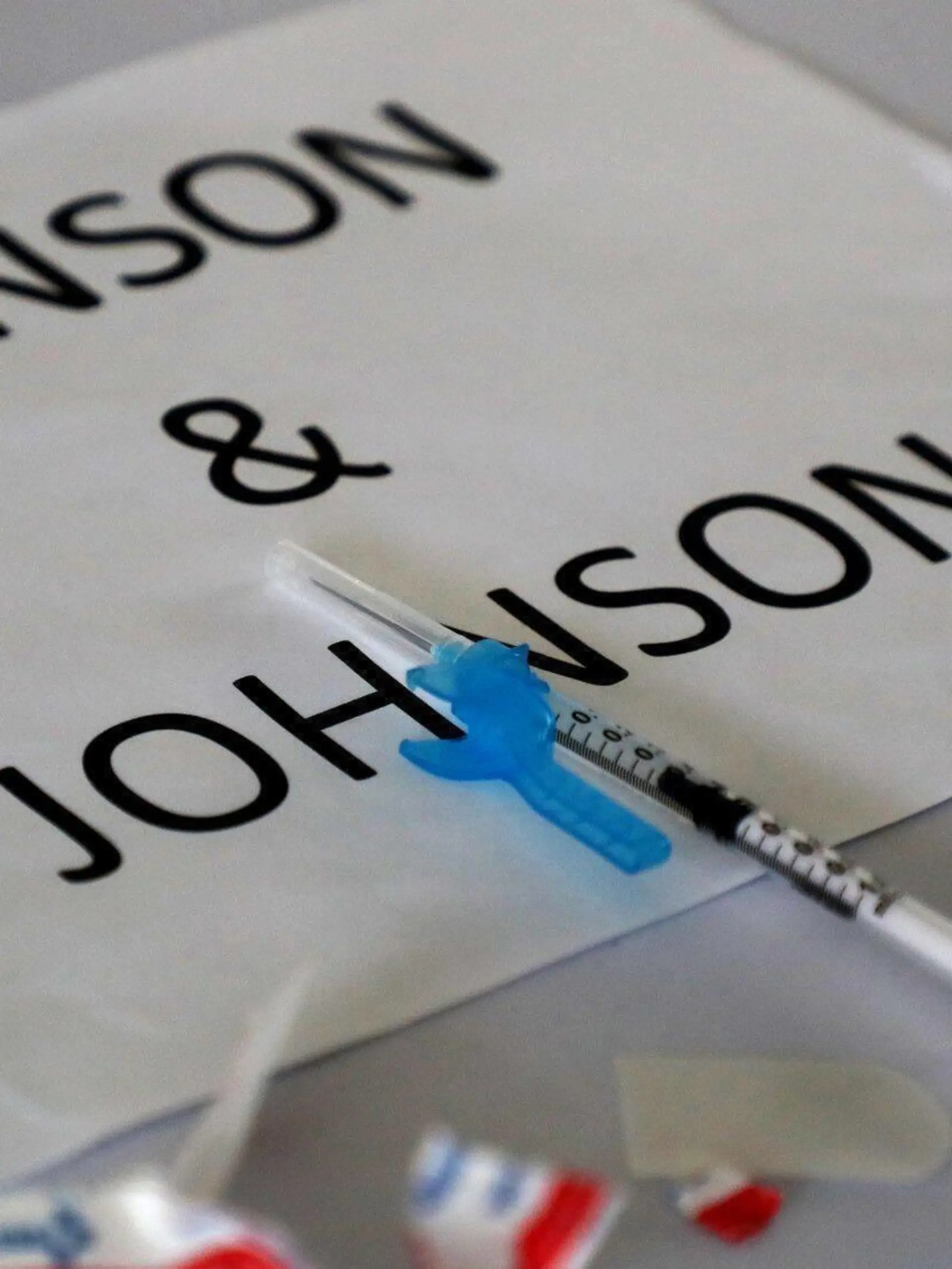  March 23, 2021, USA: The Johnson & Johnson vaccine was administered at a FEMA COVID-19 vaccination site at Miami Dade College North Campus. Some states are seeing delays in the distribution of the vaccine. USA - ZUMAm67_ 20210323_zaf_m67_012 Copyright: xCarlinexJean/SouthxFloridaxSunxSx