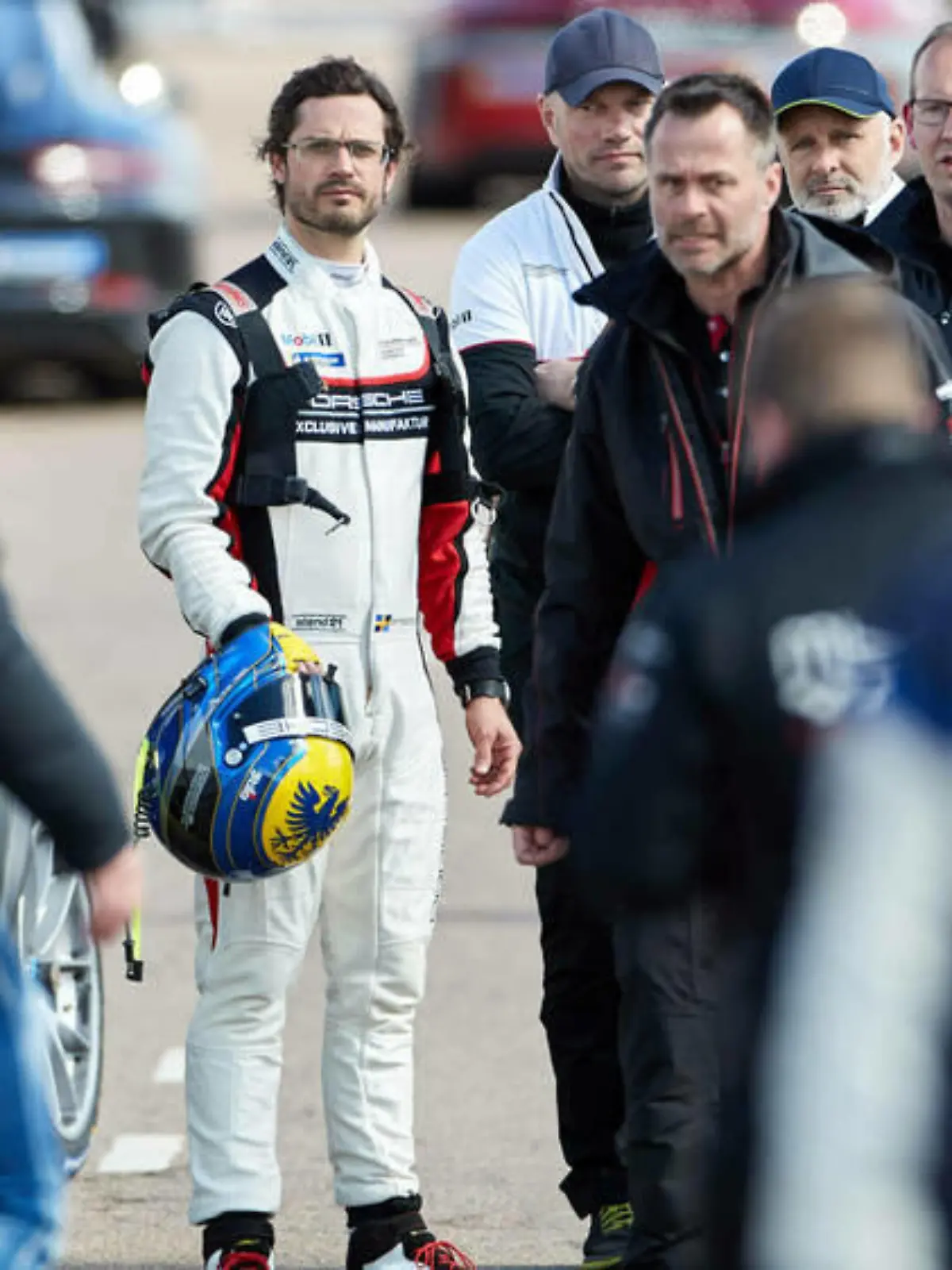 Porsche Carrera Cup: Prinz Carl Philip zeigt sich in voller Rennmontur
