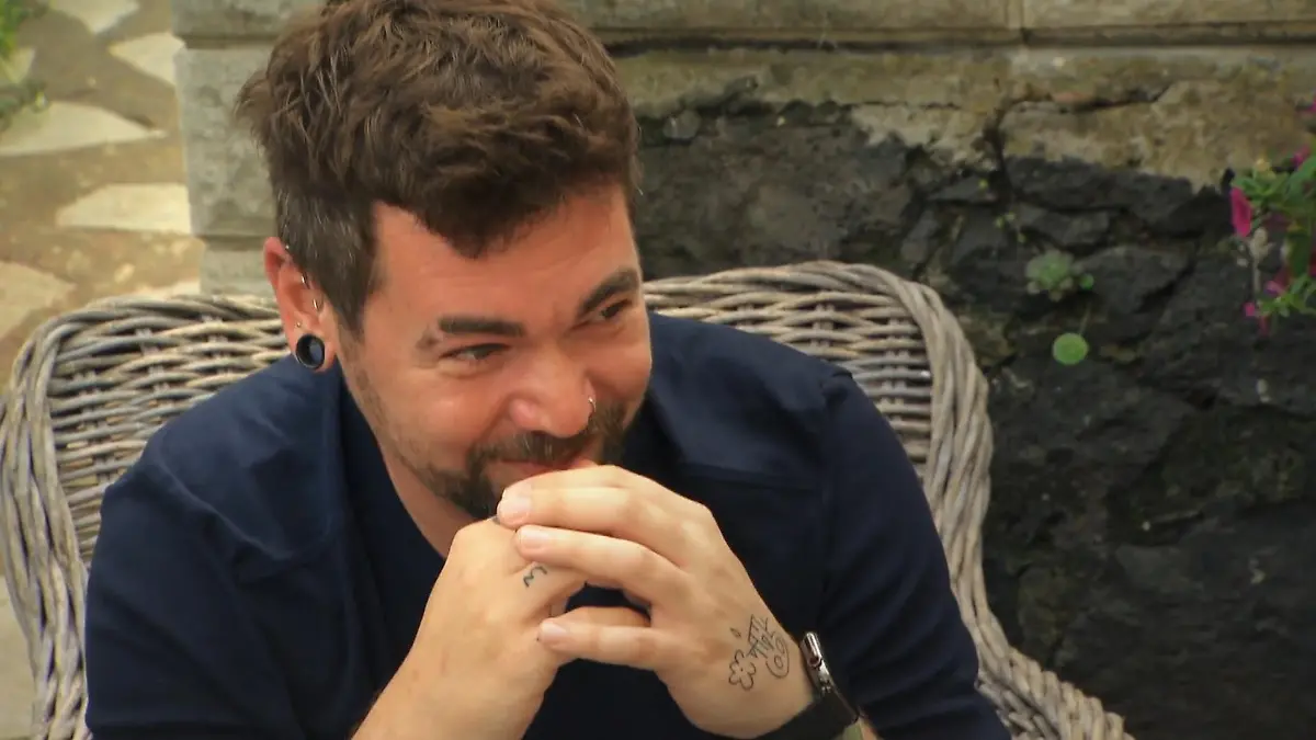 Basti freut sich über Heikos Entscheidung bei "Bauer sucht Frau International"