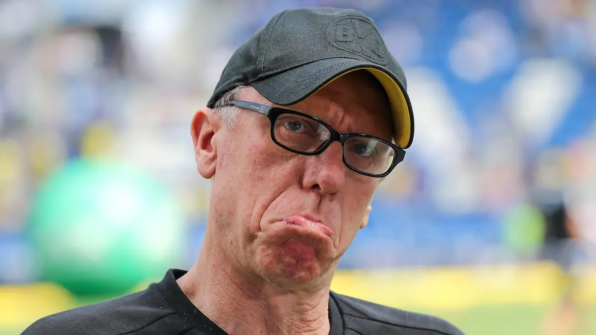 Peter Stöger (Trainer, Cheftrainer, BVB), Einzelbild, Aktion, Action, Porträt, Portrait, enttäuscht schauend, Enttäuschung, Frustration, disappointed, pessimistisch, Fussball, Bundesliga, TSG 1899 Hoffenheim - Borussia Dortmund, *** Peter Stöger coach head coach BVB single action action portrait portrait disappointed looking disappointment frustration disappointed pessimistic football Bundesliga TSG 1899 Hoffenheim Borussia Dortmund xozx