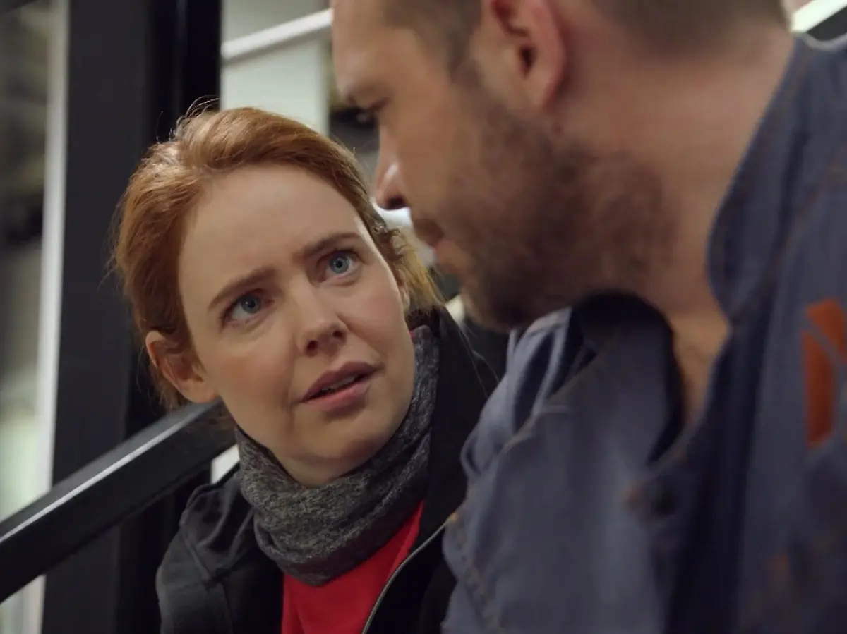 GZSZ-Folge 8258 vom 17. April 2025 auf RTL+: Toni erfährt vom Kuss zwischen  Matilda und Erik