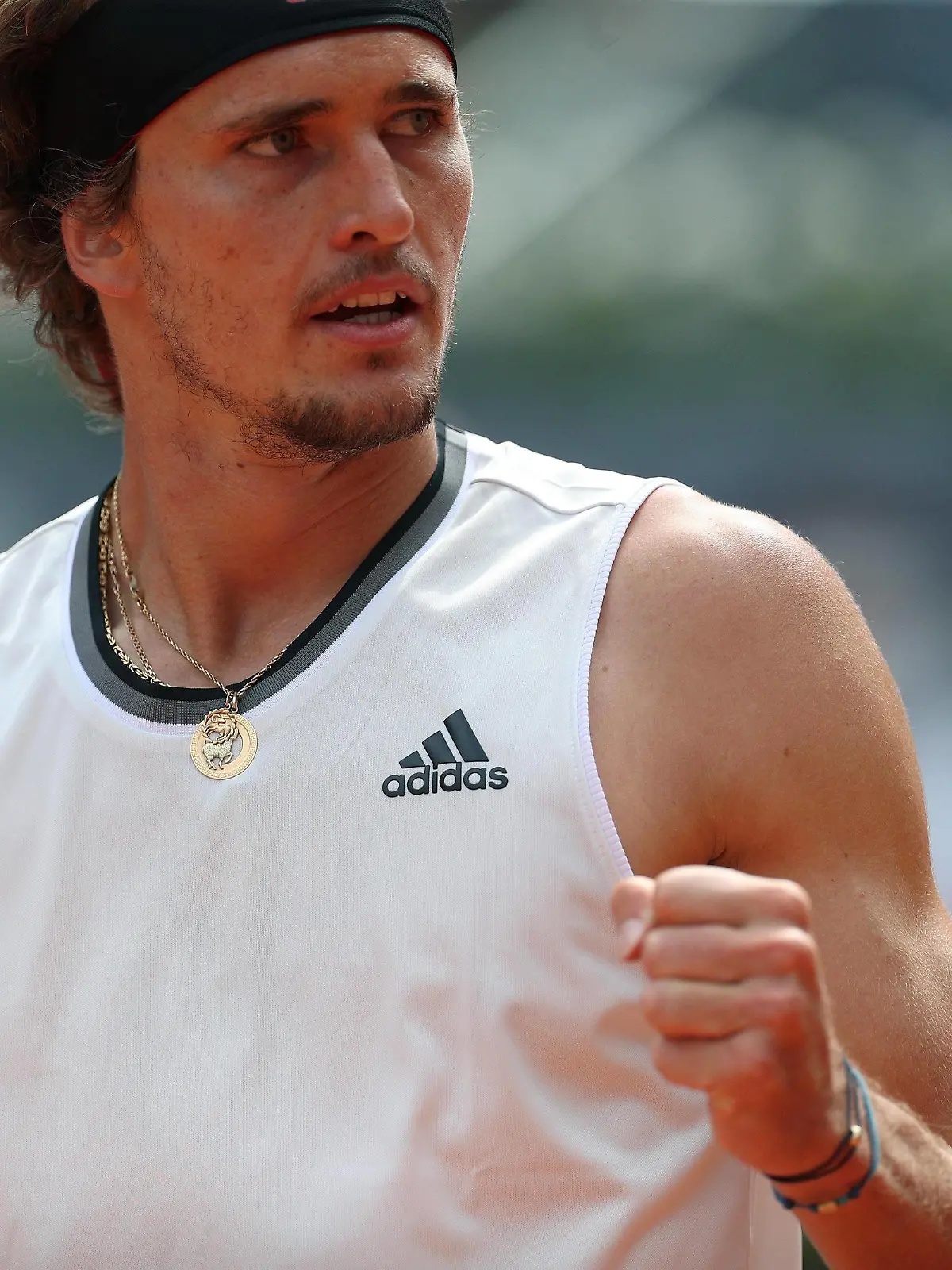  Alexander Zverev of Germany in action during his semifinal match against Dominic Thiem of Austria at the Mutua Madrid Open tennis tournament in Madrid, central Spain, 08 May 2021. Alexander Zverev - Dominic Thiem ACHTUNG: NUR REDAKTIONELLE NUTZUNG PUBLICATIONxINxGERxSUIxAUTxONLY Copyright: xRodrigoxJimenezx GRAF2380 20210508-637560890633963740