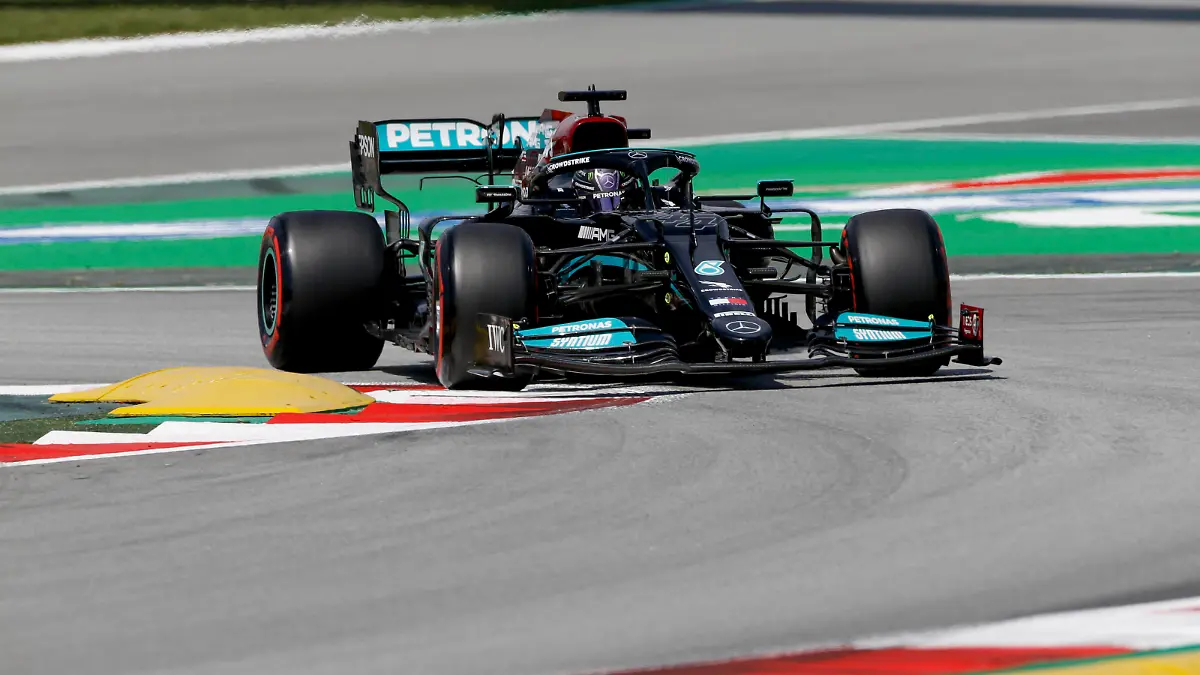  44 Lewis Hamilton GBR, Mercedes-AMG Petronas F1 Team, F1 Grand Prix of Spain at Circuit de Barcelona-Catalunya on May 7, 2021 in Barcelona, Spain. Photo by HOCH ZWEI Barcelona Spain *** 44 Lewis Hamilton GBR, Mercedes AMG Petronas F1 Team , F1 Grand Prix of Spain at Circuit de Barcelona Catalunya on May 7, 2021 in Barcelona, Spain Photo by HOCH ZWEI Barcelona Spain 