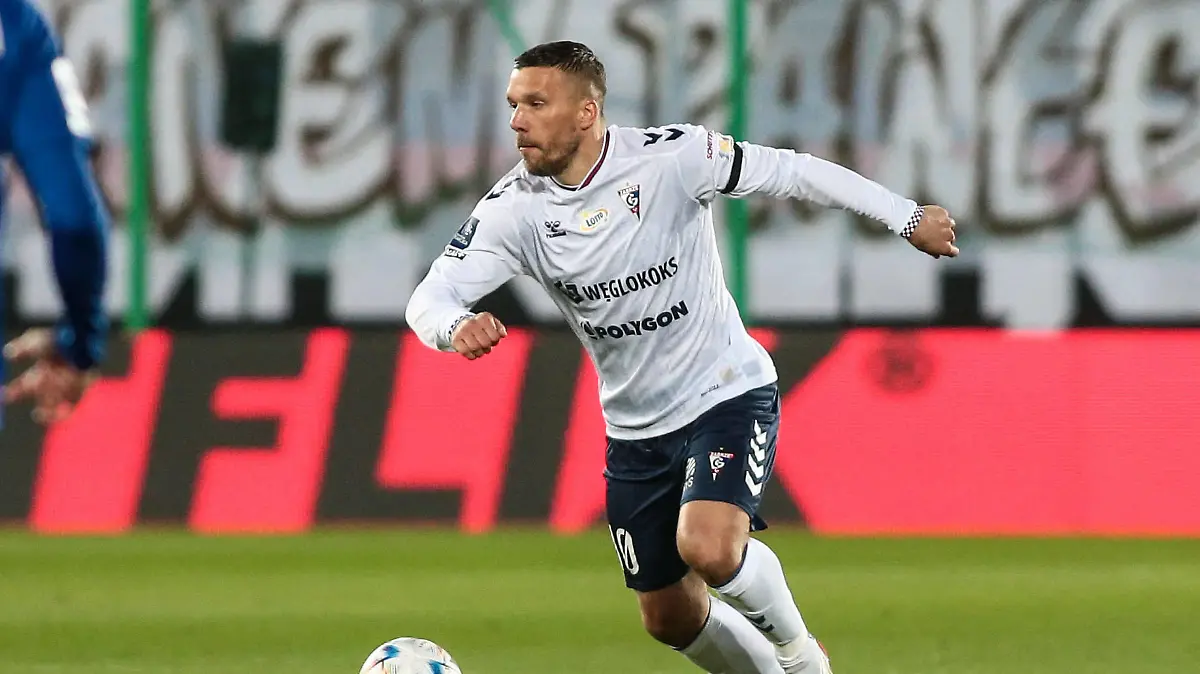 2023.03.17 Zabrze Pilka nozna PKO Ekstraklasa sezon 2022/2023 Gornik Zabrze - Wisla Plock N/z Lukas Podolski Foto Tomasz Kudala / PressFocus 2023.03.17 Zabrze Football Polish PKO Ekstraklasa season 2022/2023 Gornik Zabrze - Wisla Plock Lukas Podolski Credit: Tomasz Kudala / PressFocus / NEWSPIX.PL --- Newspix.pl PUBLICATIONxNOTxINxPOL 20230317PF_TK128709