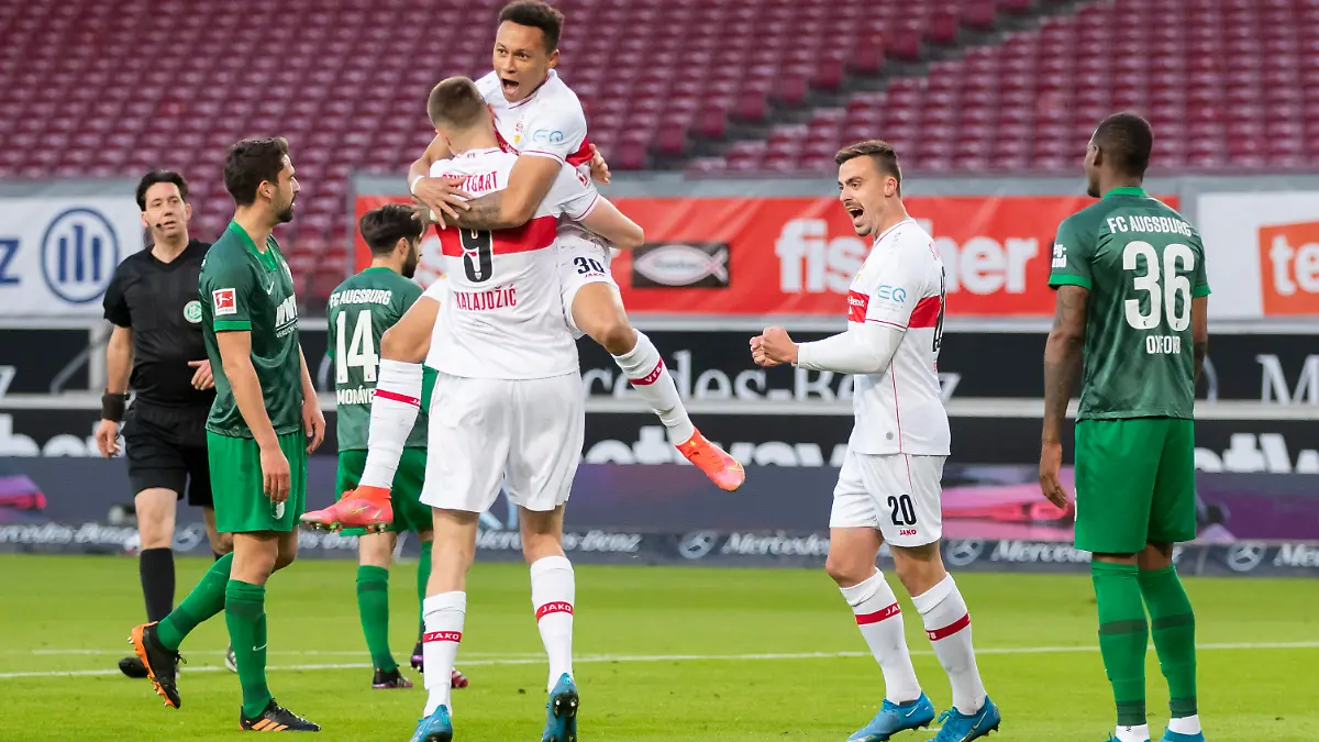 VfB-Stürmer Sasa Kalajdzic bejubelt sein Tor zum 2:1-Sieg gegen Augsburg