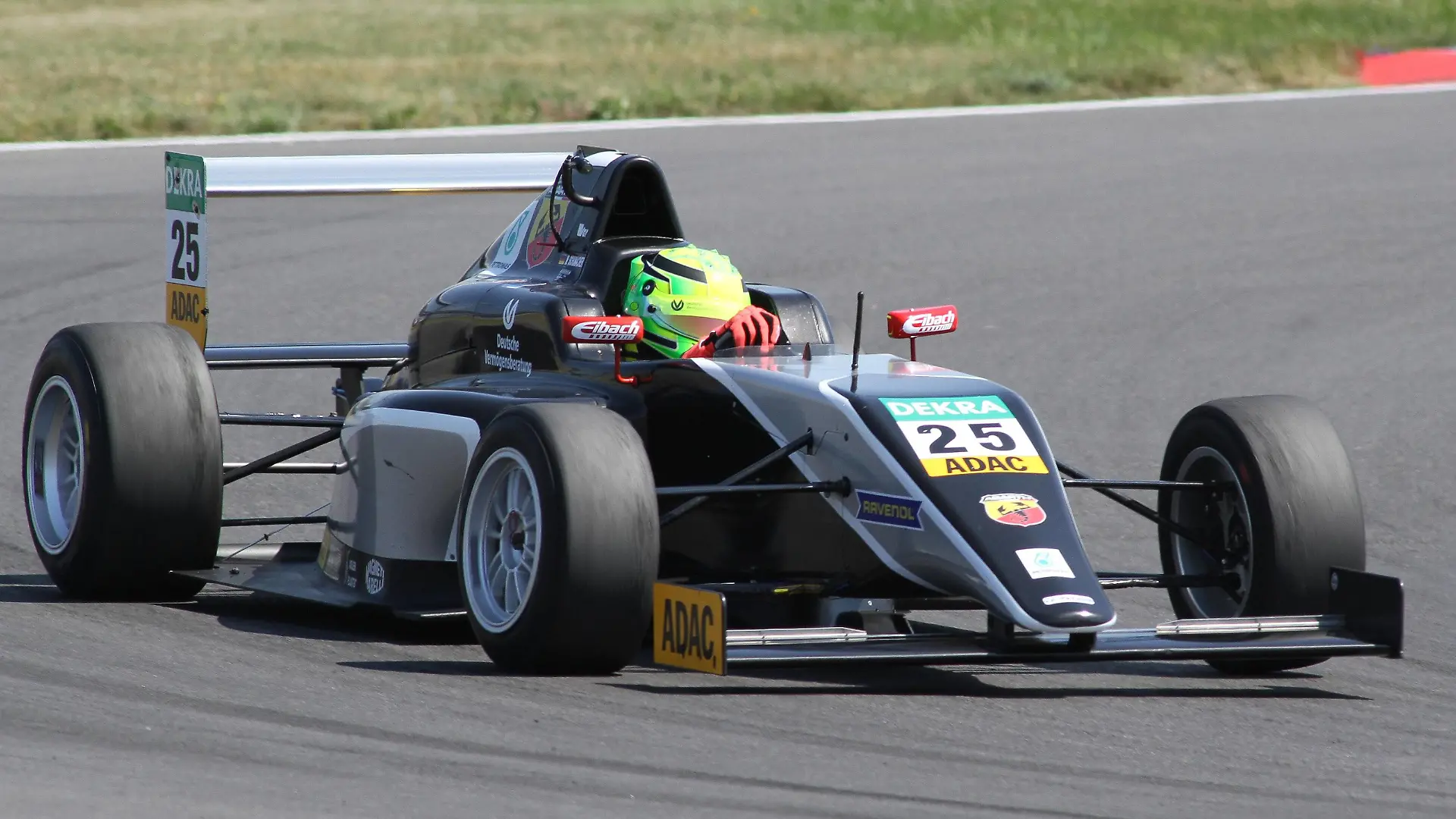 03.07.2015 - ADAC GT-Masters Weekend auf dem Lausitzirng. ADAC Formel 4 - Mik Schumacher ADAC GT-Masters Weekend auf dem Lausitzirng
03 07 2015 ADAC GT Masters Weekend on the Lausitzirng ADAC Formula 4 Mik Schumacher ADAC GT Masters Weekend on the Lausitzirng