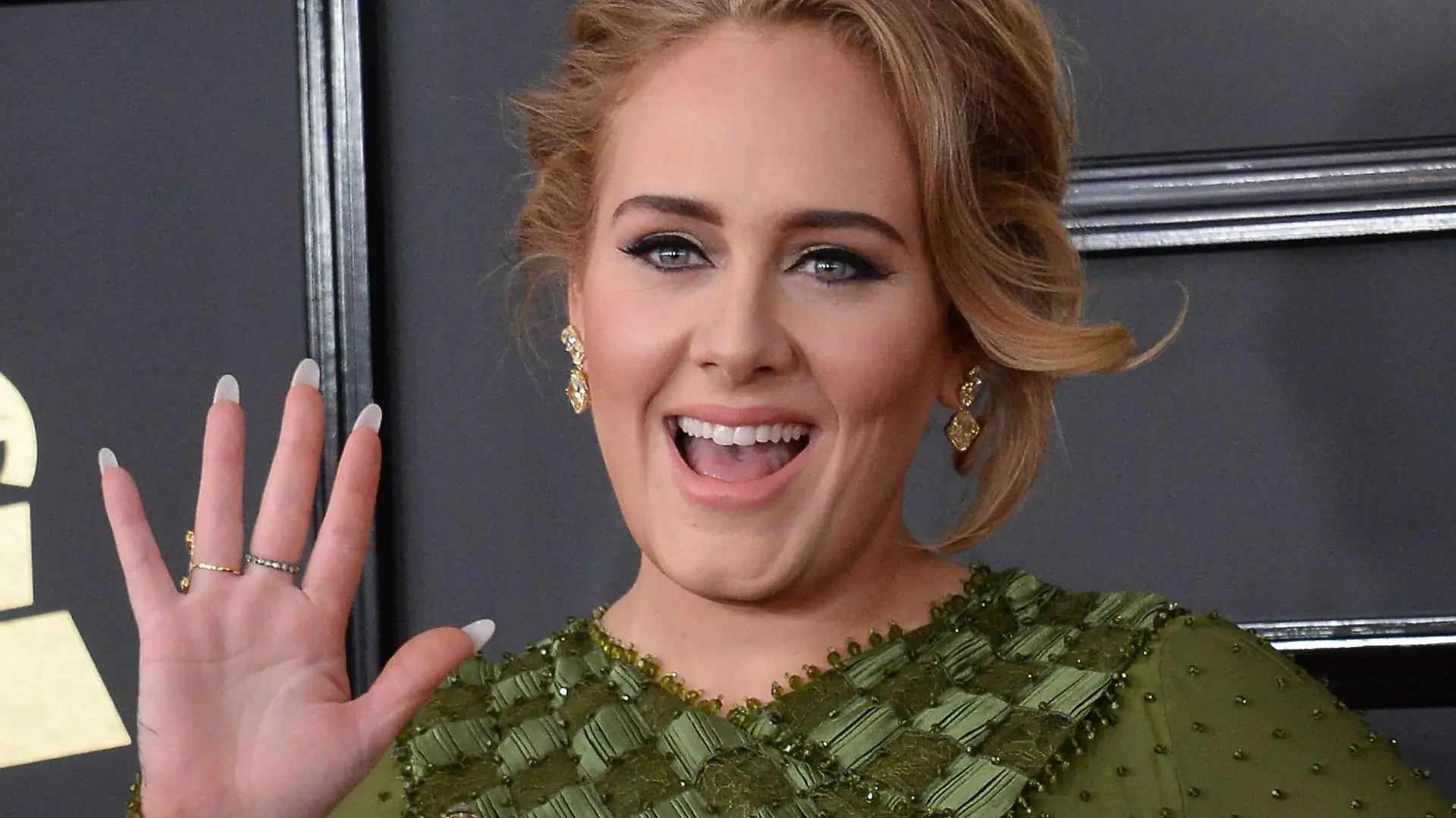  Singer Adele arrives for the 59th annual Grammy Awards held at Staples Center in Los Angeles on February 12, 2017. PUBLICATIONxINxGERxSUIxAUTxHUNxONLY LAP201702121069 JIMxRUYMEN