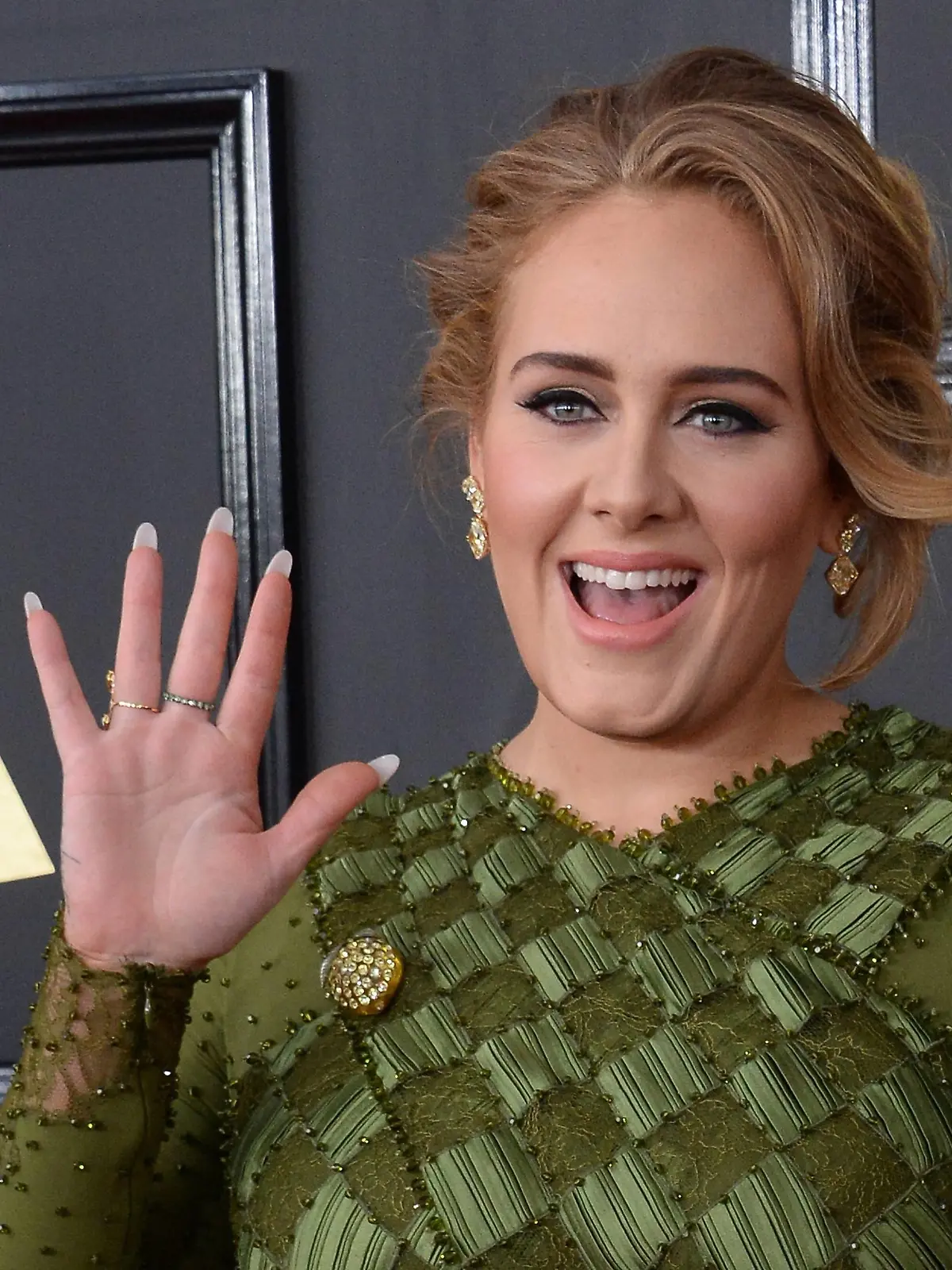  Singer Adele arrives for the 59th annual Grammy Awards held at Staples Center in Los Angeles on February 12, 2017. PUBLICATIONxINxGERxSUIxAUTxHUNxONLY LAP201702121069 JIMxRUYMEN