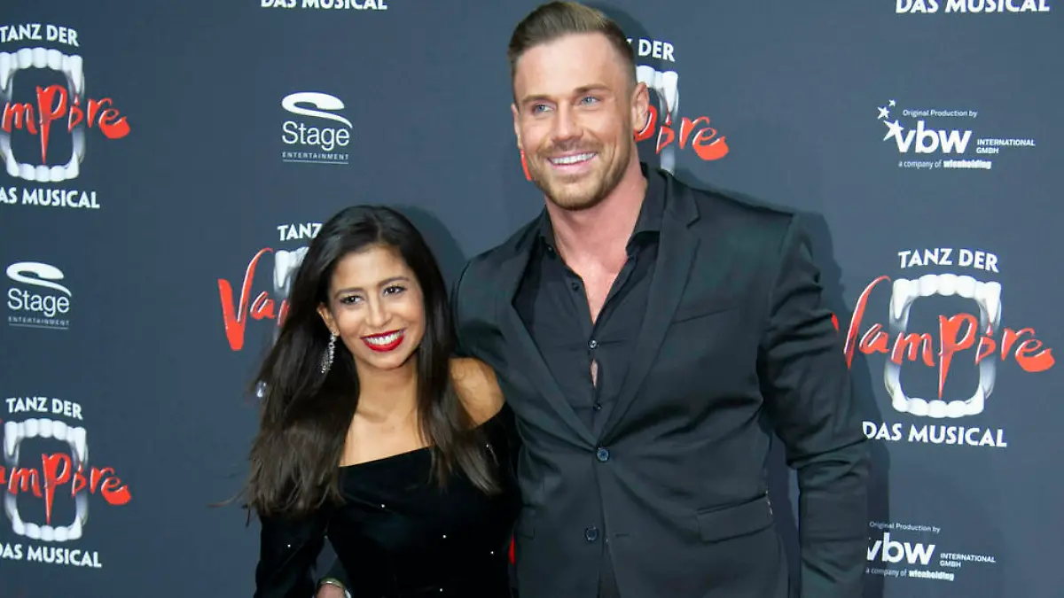 Eva Benetatou und Chris Broy werden Eltern