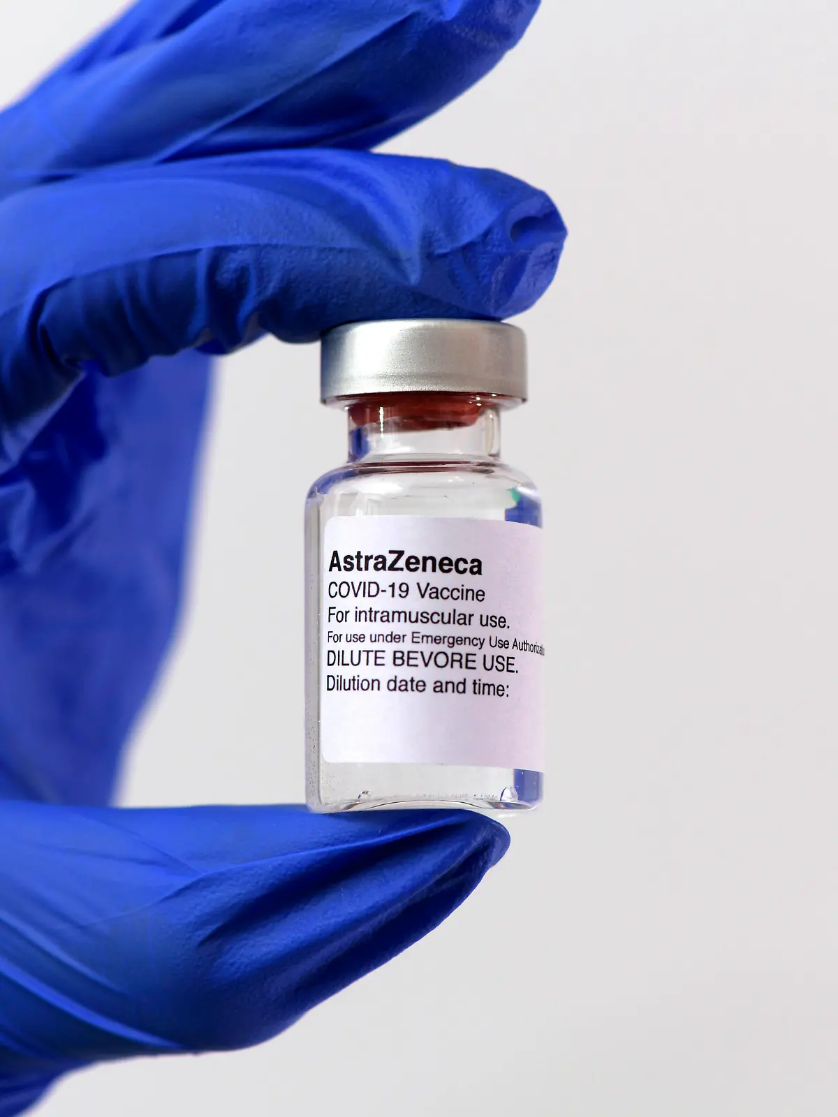  03.02.2021, Symbolbild: Impfstoffe, Astrazeneca, Model Release vorhanden 03.02.2021, Symbolbild: Impfstoffe 03.02.2021, Symbolbild: Impfstoffe *** 03 02 2021, symbol picture vaccines, Astrazeneca, model release available 03 02 2021, symbol picture vaccines 03 02 2021, symbol picture vaccines
