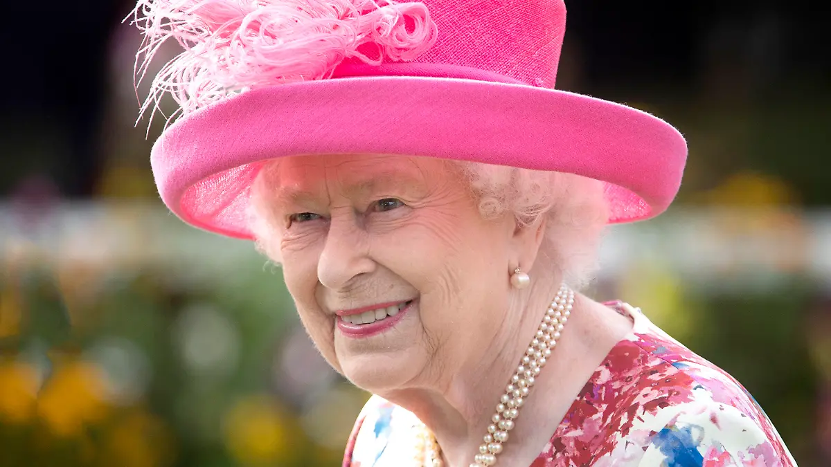 04.07.2018, Großbritannien, Schottland, Edinburgh: Königin Elizabeth II. von Großbritannien auf der Königlichen Gartenparty im Palace of Holyroodhouse. Foto: Jane Barlow/PA Wire/dpa +++ dpa-Bildfunk +++